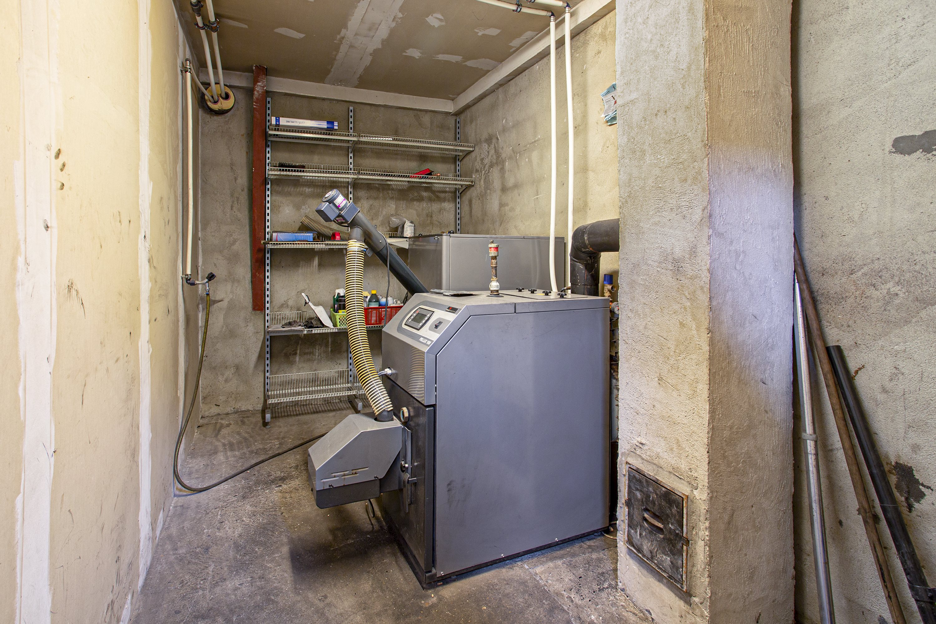 Fremhævet fyrrum billede i fuldskærmstilstand. Billede af Hillerupvej 67, Hillerup, 6760 Ribe