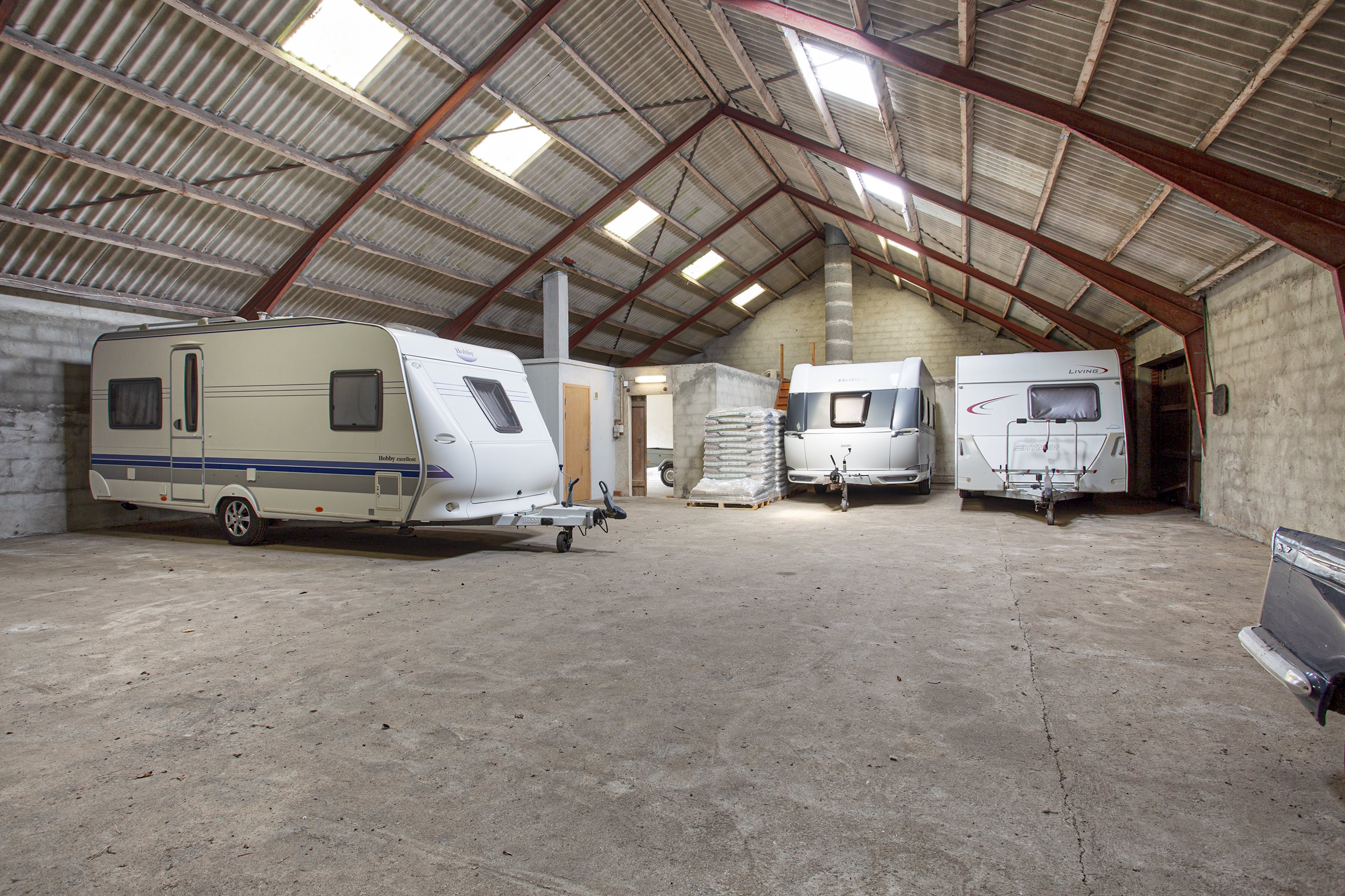 Fremhævet lade billede i fuldskærmstilstand. Billede af Hillerupvej 67, Hillerup, 6760 Ribe