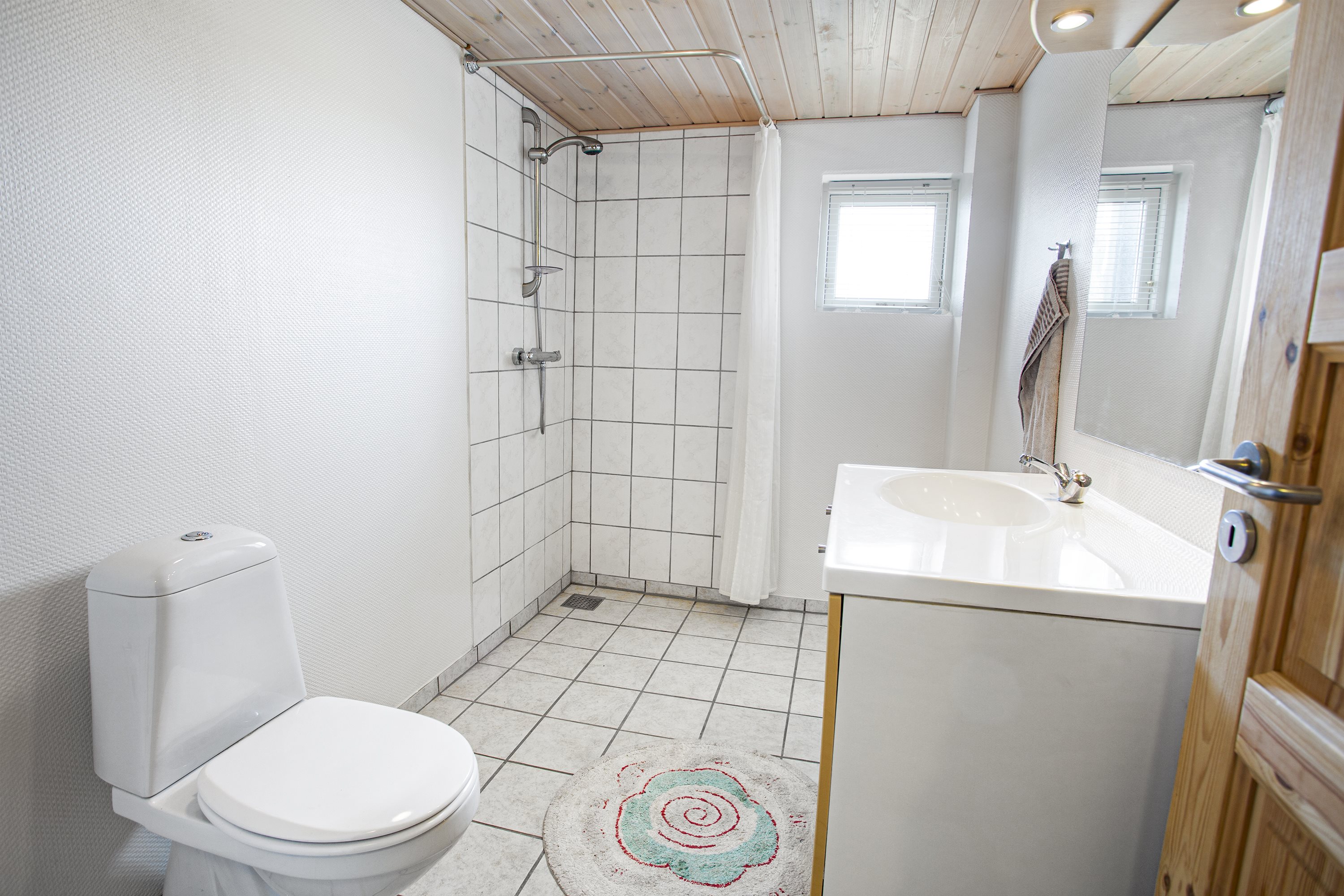 Fremhævet badeværelse billede i fuldskærmstilstand. Billede af Hillerupvej 67, Hillerup, 6760 Ribe