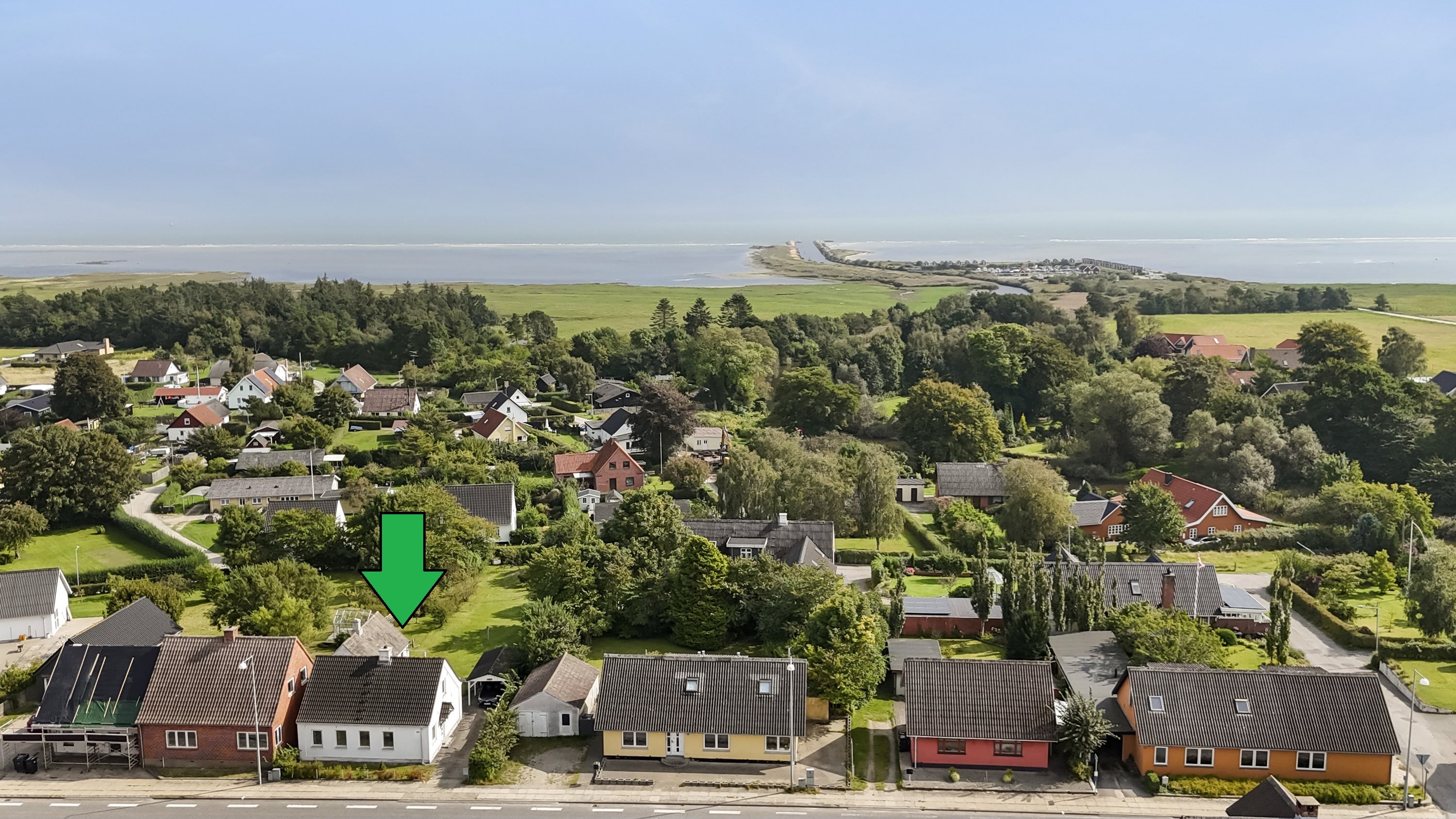 Fremhævet luftfoto billede i fuldskærmstilstand. Billede af Østkystvejen 351, Voerså, 9300 Sæby