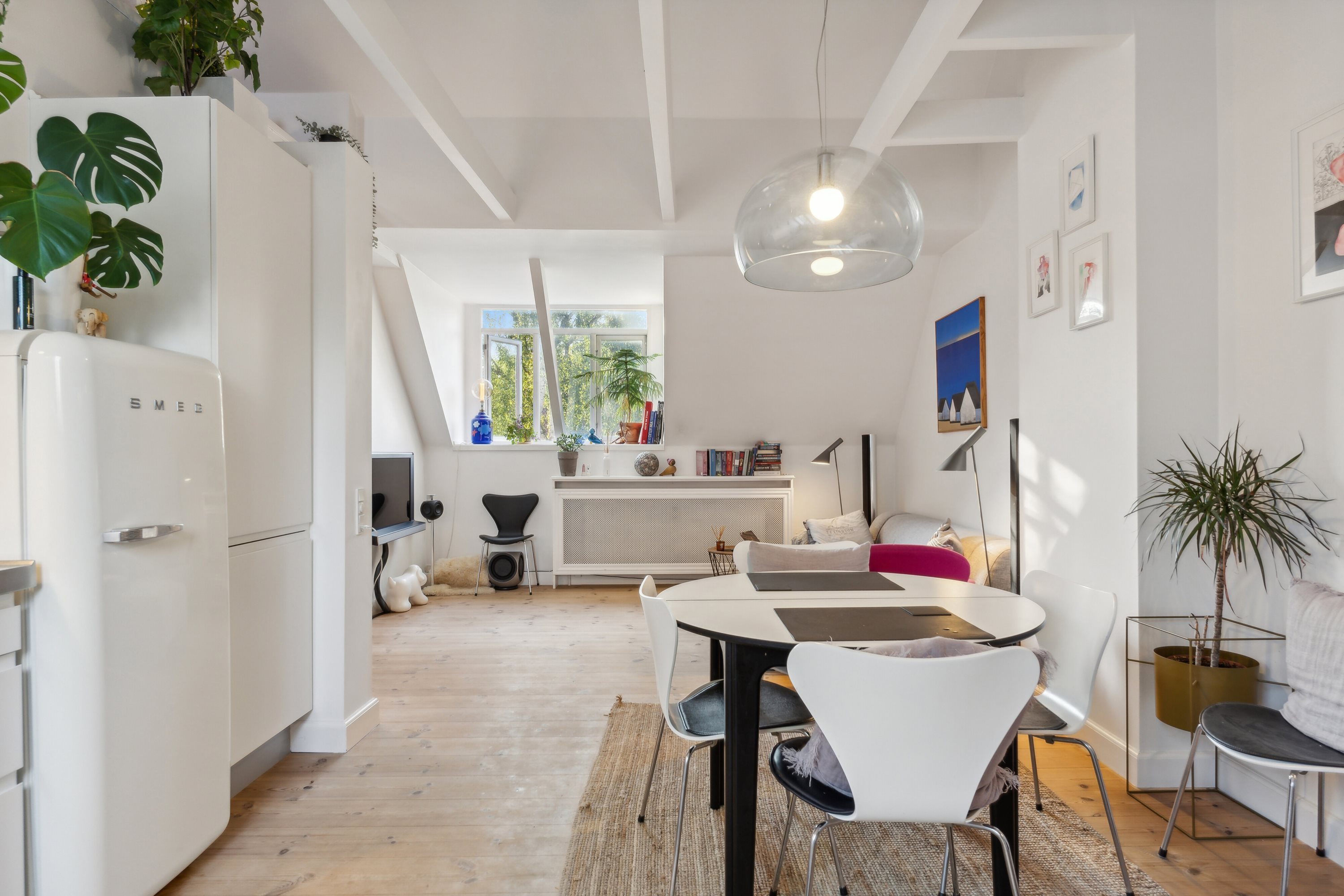 Fremhævet spisestue billede i fuldskærmstilstand. Billede af Gammel Lundtoftevej 11, 2., 2800 Kongens Lyngby