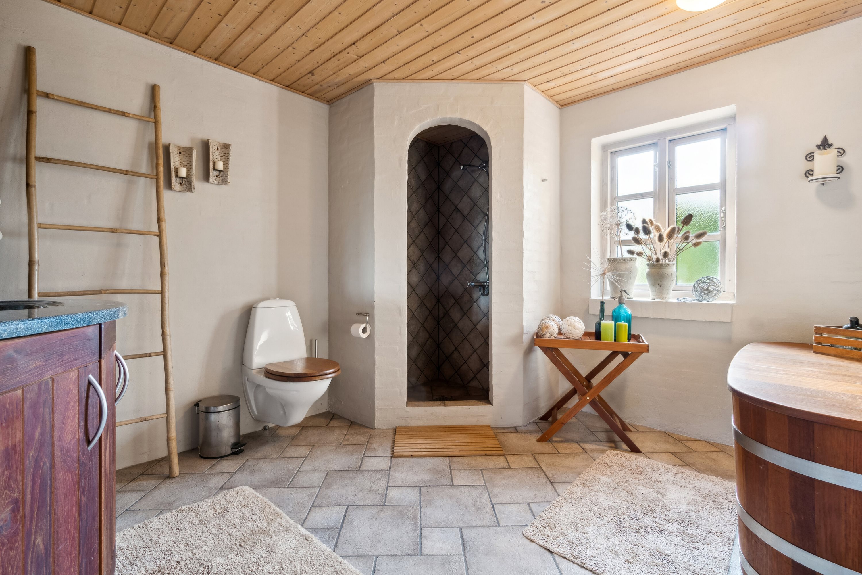 Fremhævet badeværelse billede i fuldskærmstilstand. Billede af Harring Bro Vej 11, Harring, 7752 Snedsted