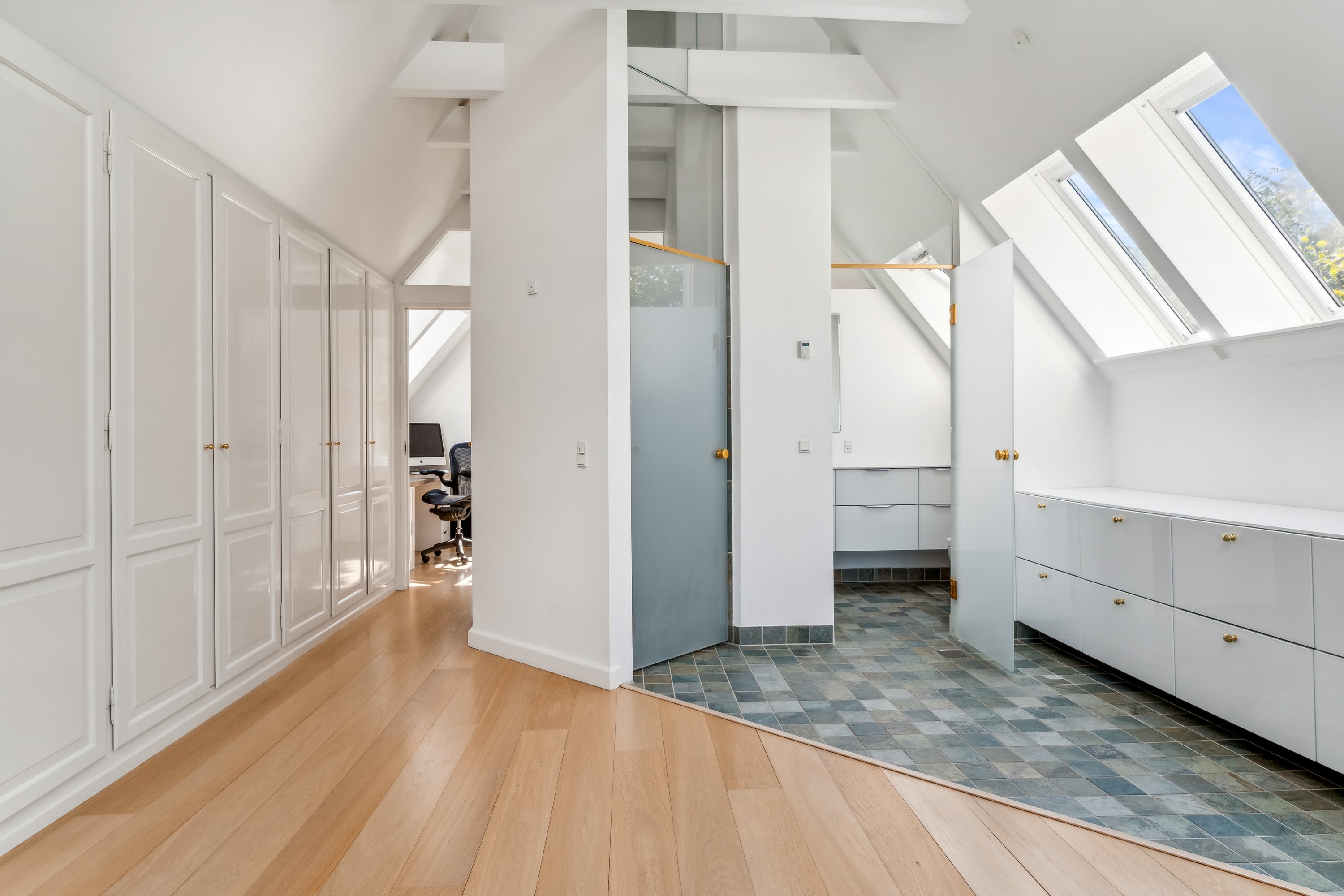 Fremhævet værelse billede i fuldskærmstilstand. Billede af Skrænten 8, 8240 Risskov