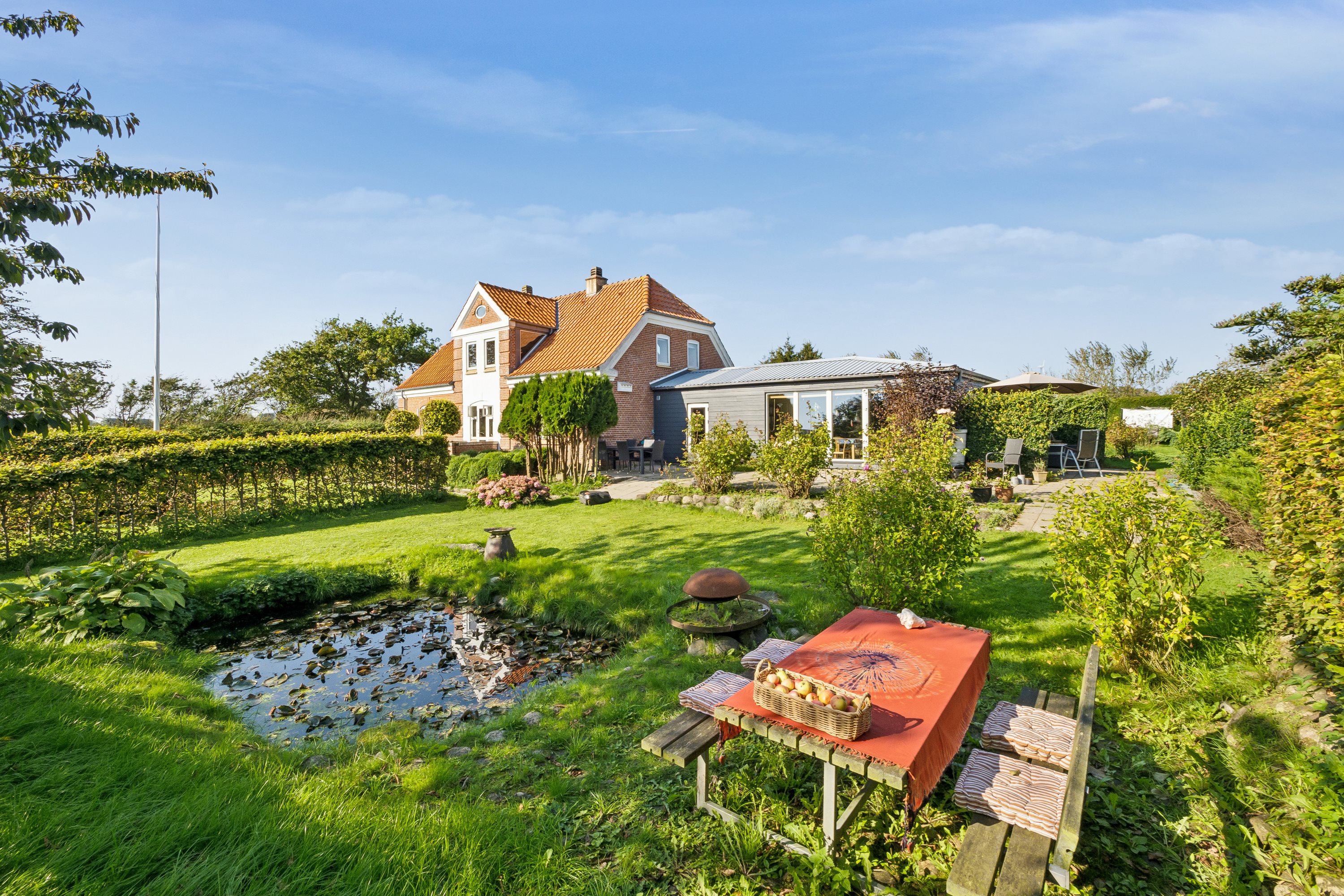 Fremhævet have billede i fuldskærmstilstand. Billede af Ejerslevvej 32, V Hunderup, 7900 Nykøbing M