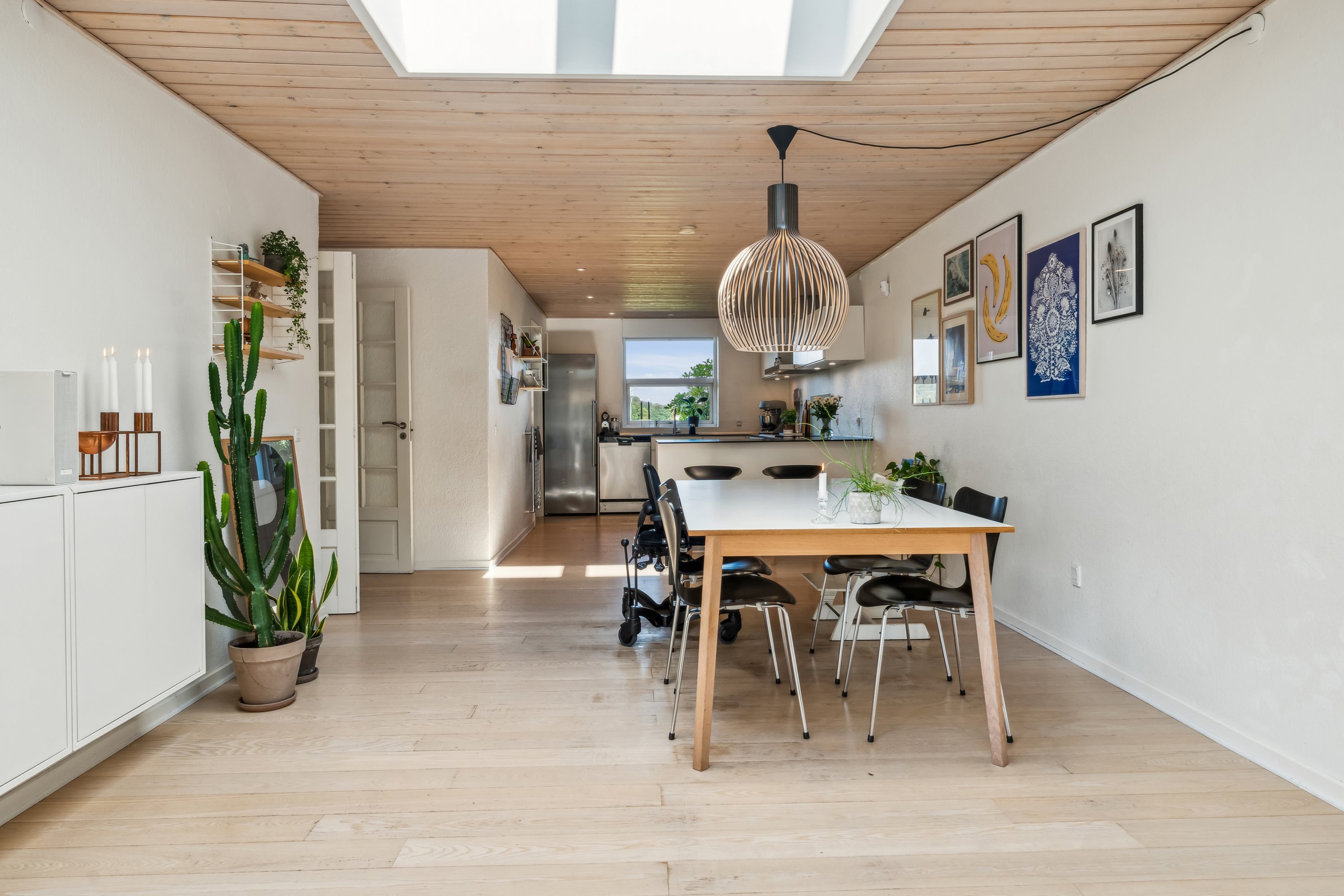 Fremhævet stue billede i fuldskærmstilstand. Billede af Demstrupvej 47, Dronningborg, 8930 Randers NØ