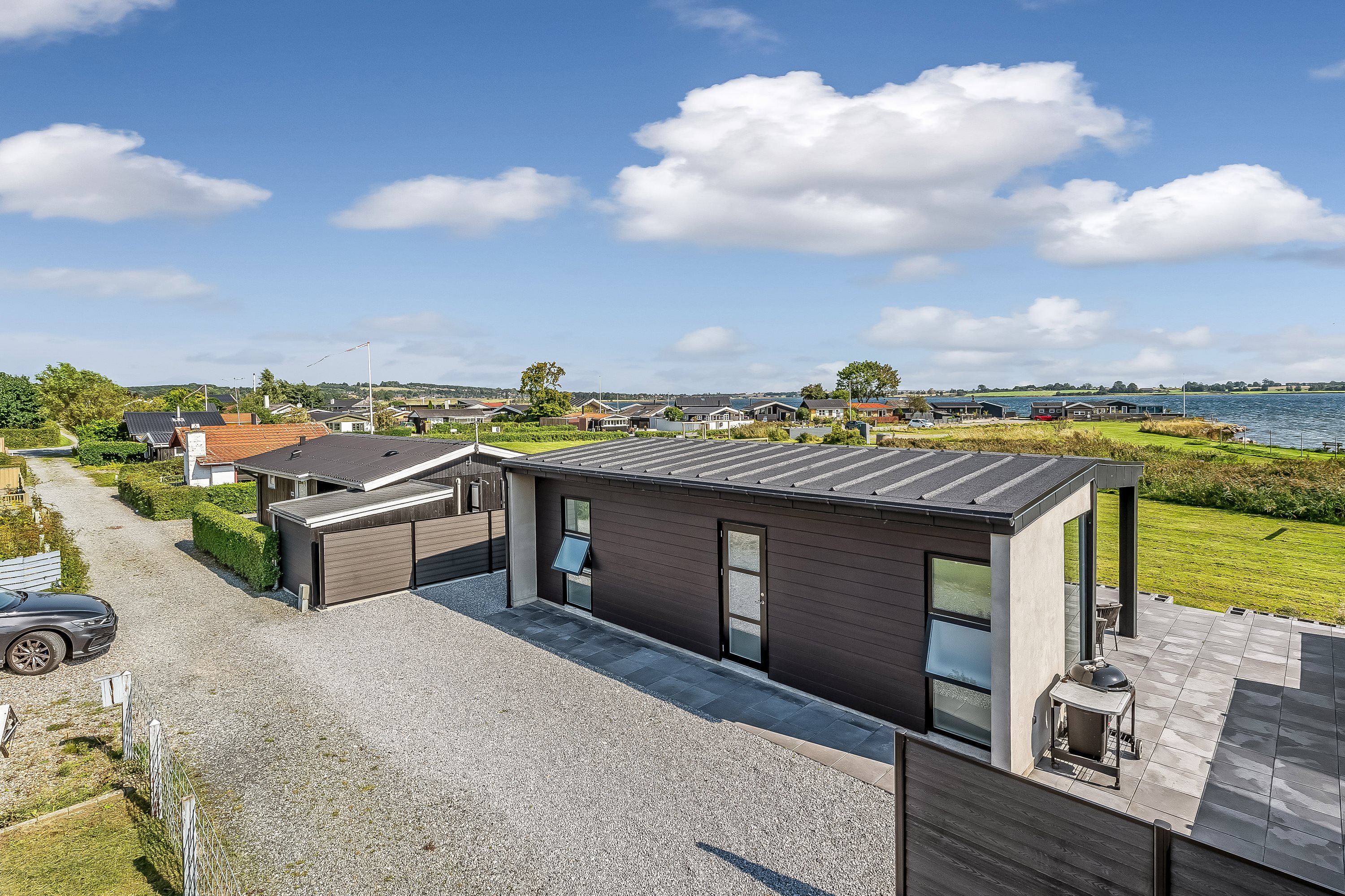 Fremhævet ejendommen billede i fuldskærmstilstand. Billede af Strandlysthuse 75, 5330 Munkebo