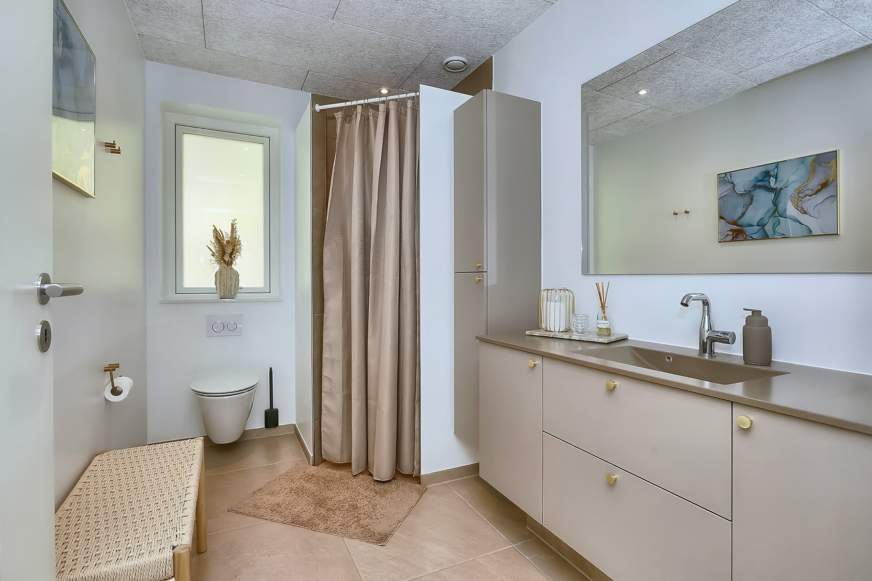 Fremhævet  billede i fuldskærmstilstand. Billede af Skovlunden 5, Bjerre, 8783 Hornsyld