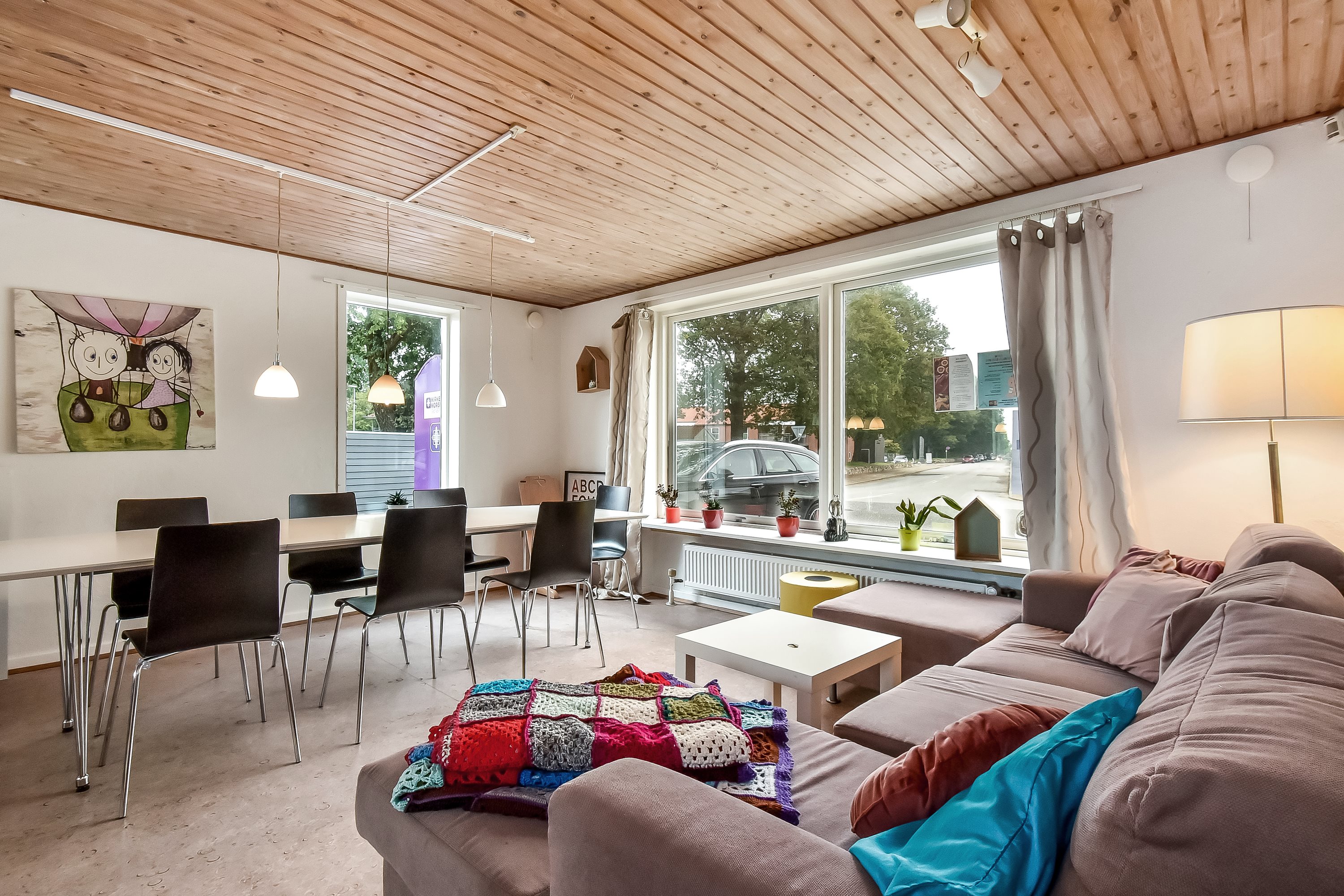 Fremhævet stue billede i fuldskærmstilstand. Billede af Fruehøjvej 33, 7400 Herning