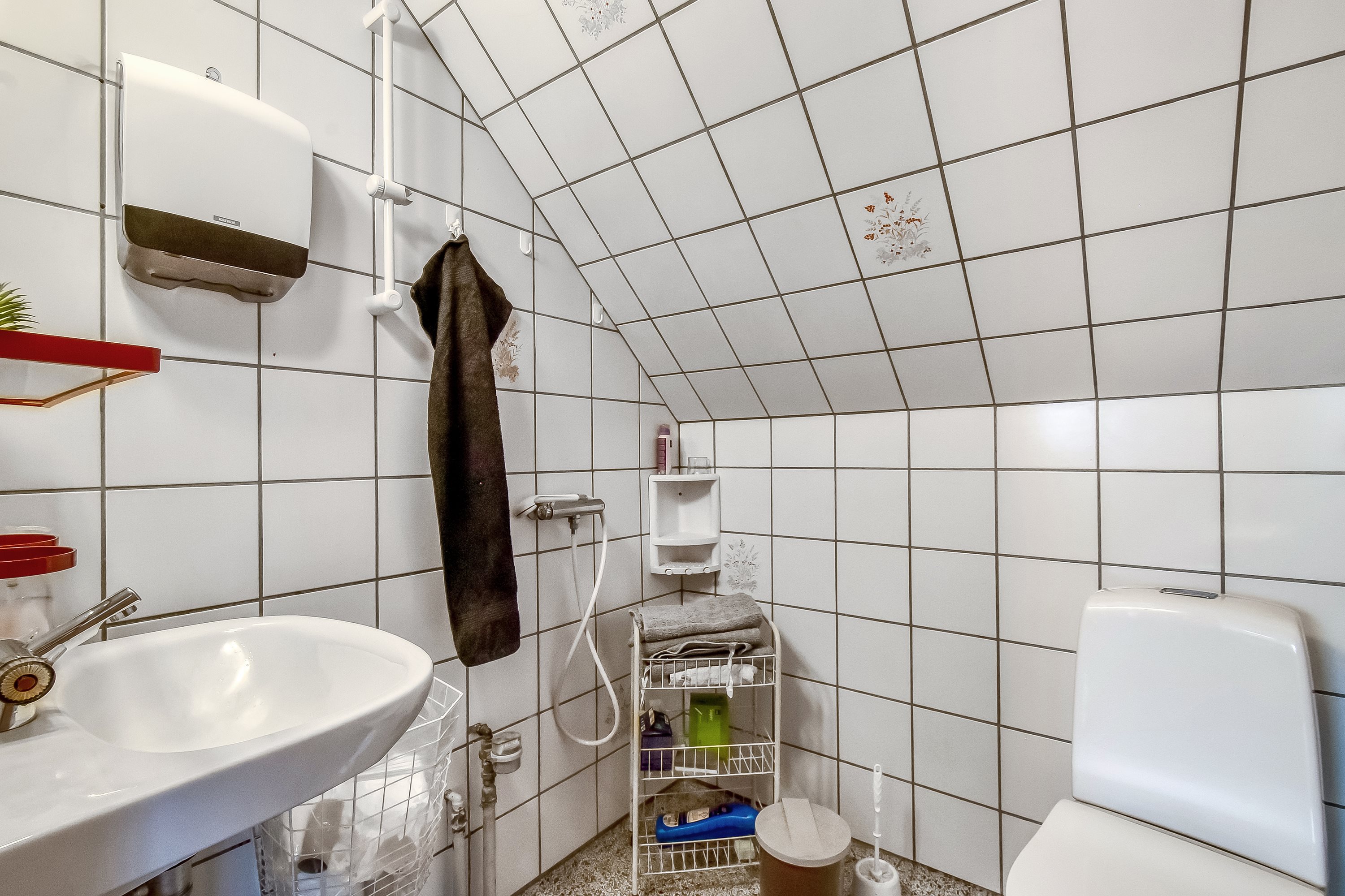 Fremhævet badeværelse billede i fuldskærmstilstand. Billede af Fruehøjvej 33, 7400 Herning