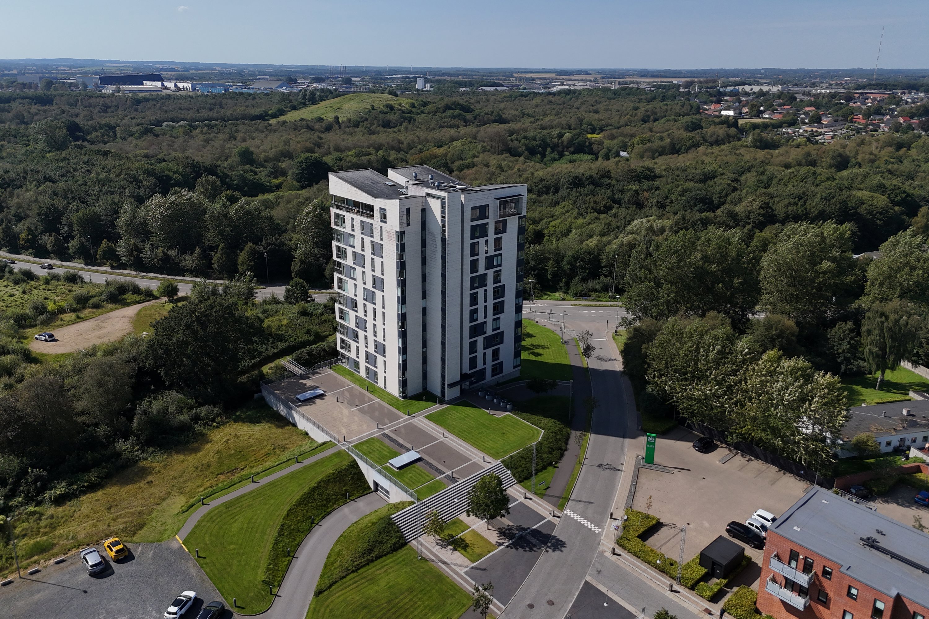 Fremhævet luftfoto billede i fuldskærmstilstand. Billede af Grøndahlsvej 25, 4. 3., 7400 Herning