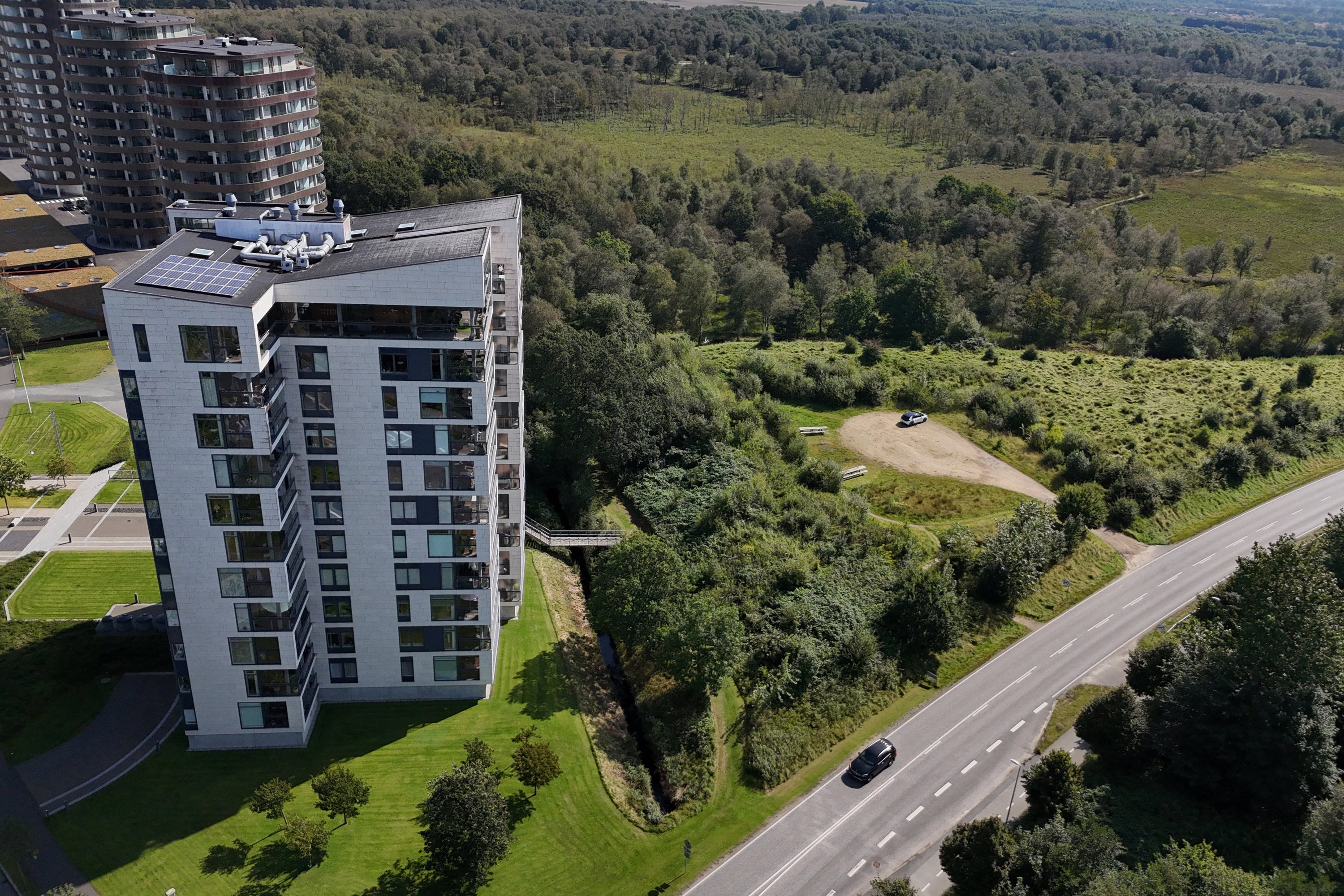 Fremhævet luftfoto billede i fuldskærmstilstand. Billede af Grøndahlsvej 25, 4. 3., 7400 Herning