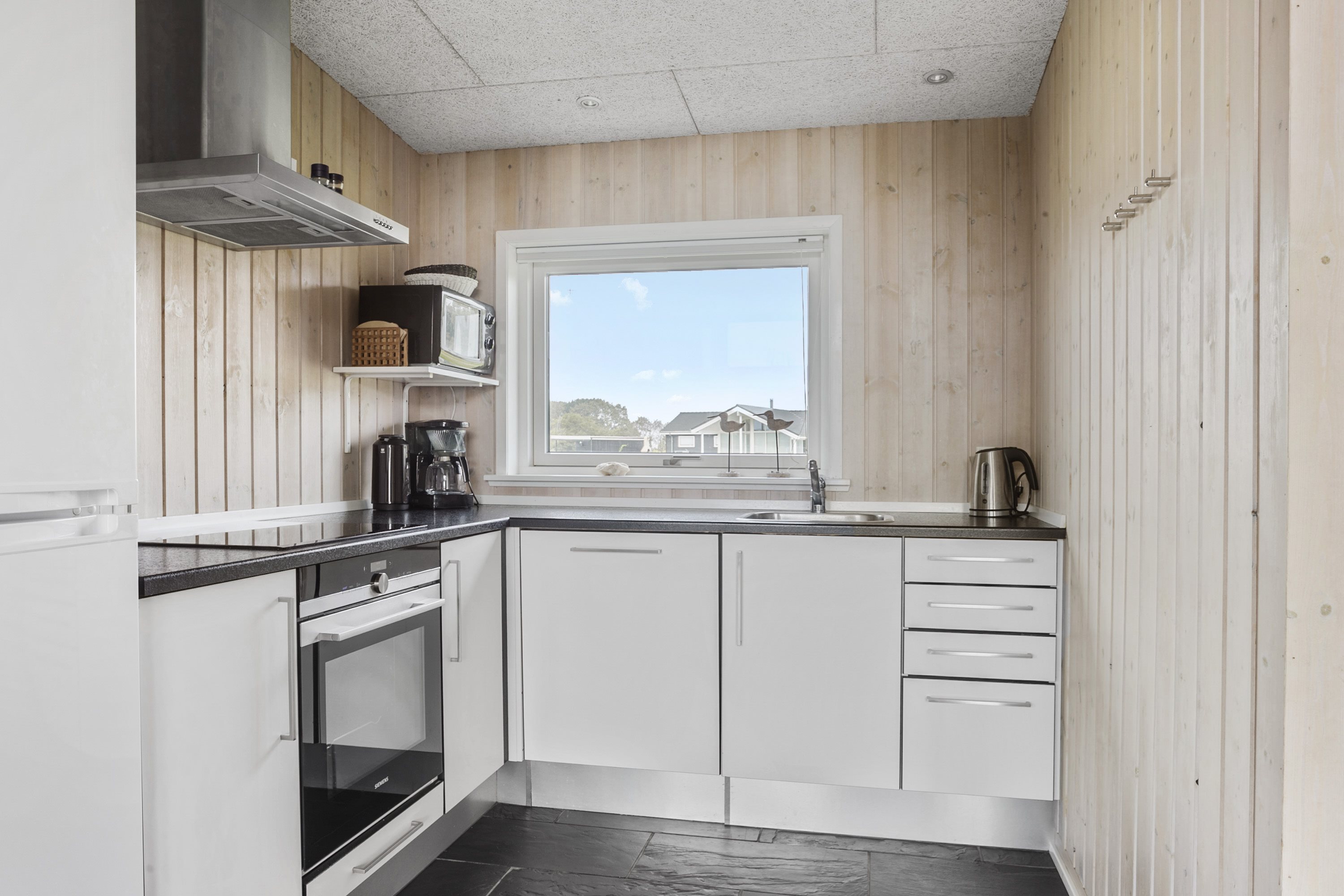 Fremhævet køkken billede i fuldskærmstilstand. Billede af Aarø Strandhøj 11, 6100 Haderslev