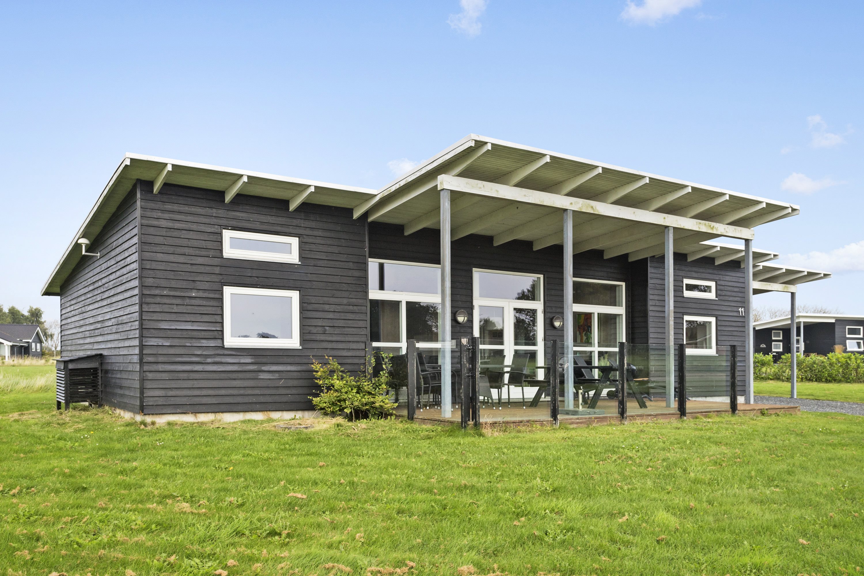 Miniaturebillede 2: ejendommen. Billede af Aarø Strandhøj 11, 6100 Haderslev