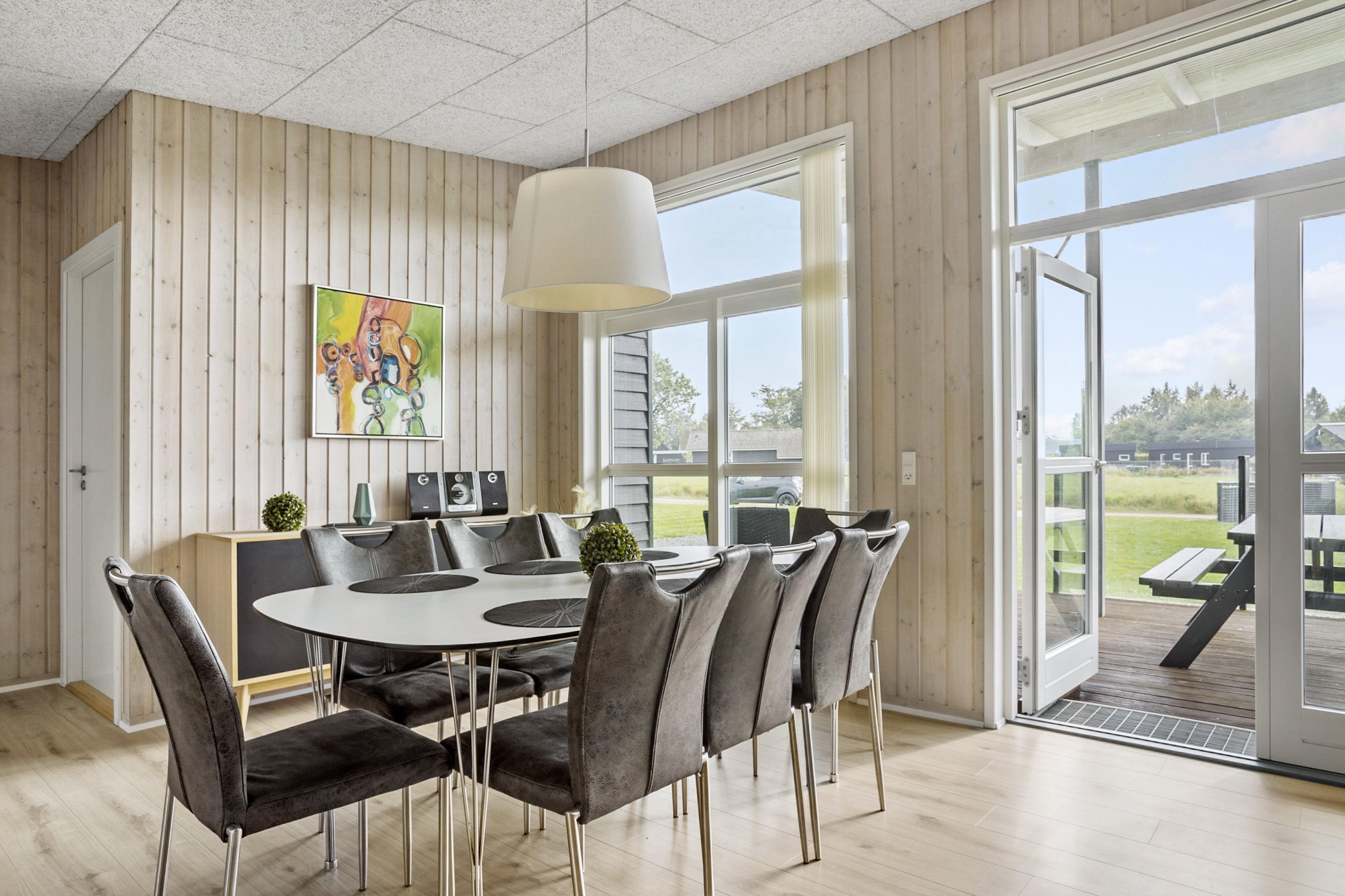 Fremhævet spisestue billede i fuldskærmstilstand. Billede af Aarø Strandhøj 11, 6100 Haderslev