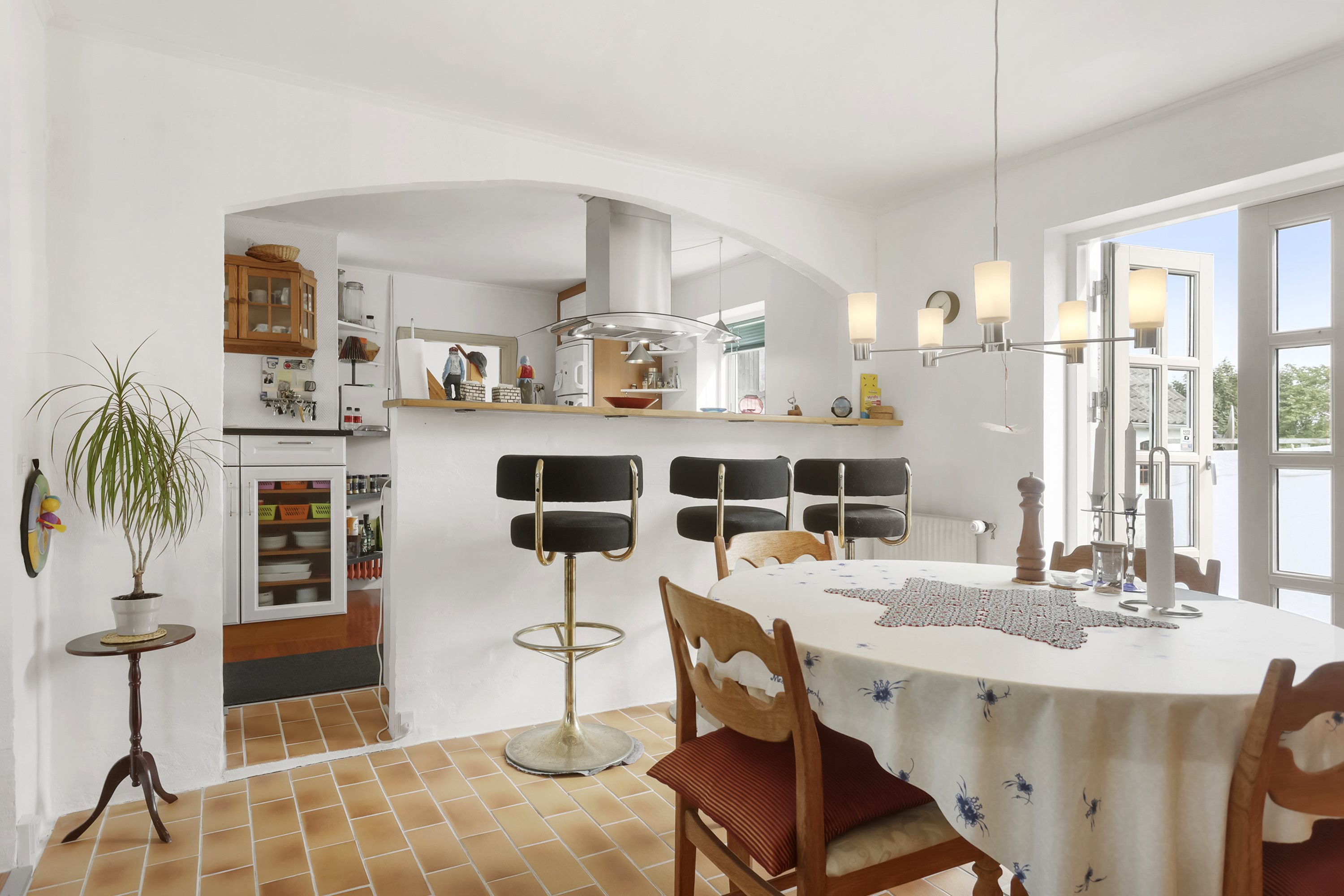 Fremhævet køkken alrum billede i fuldskærmstilstand. Billede af Østkystvejen 351, Voerså, 9300 Sæby