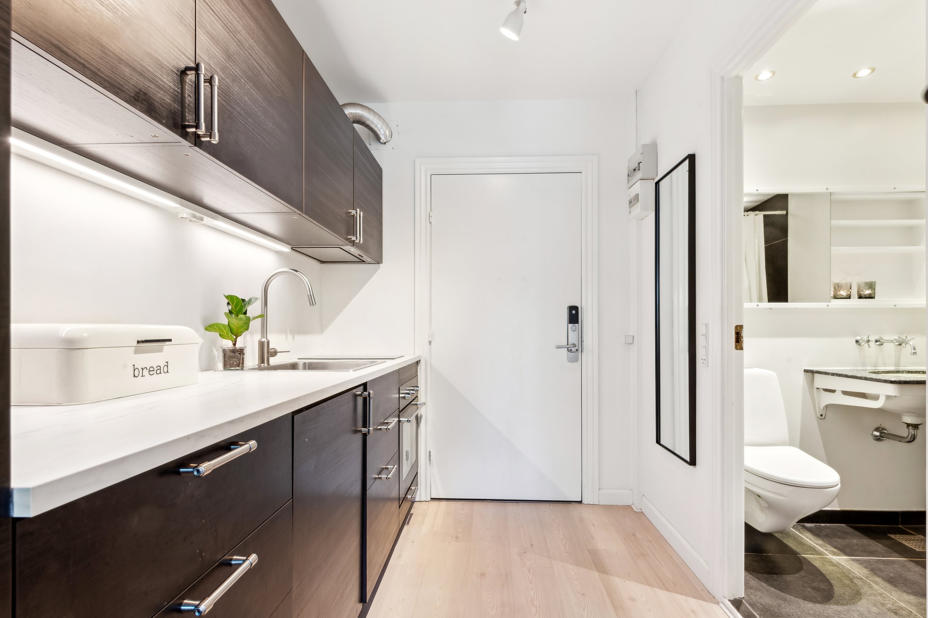 Fremhævet køkken billede i fuldskærmstilstand. Billede af Nordre Strandvej 2F, st.. 524., 3000 Helsingør