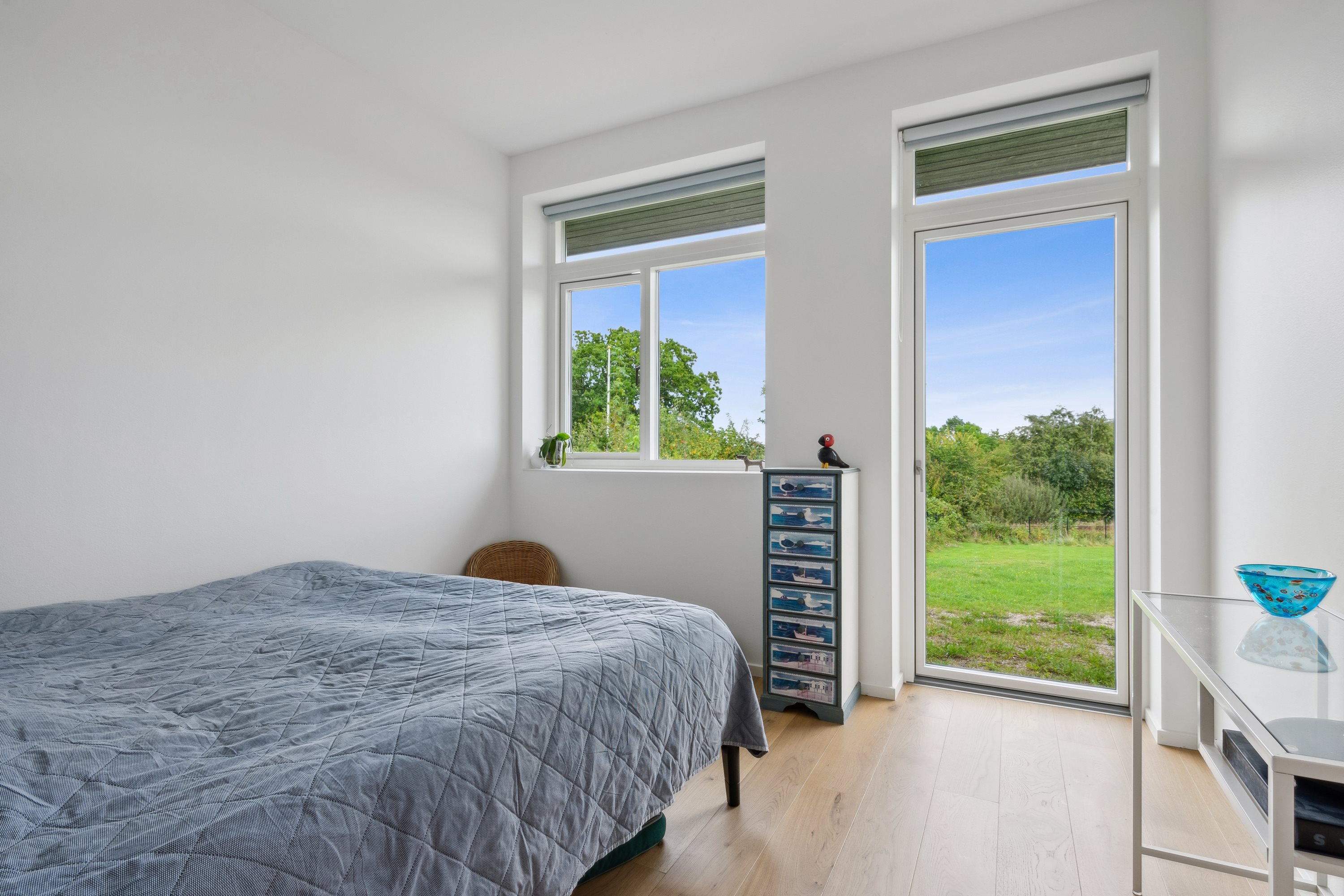 Fremhævet forældresoveværelse billede i fuldskærmstilstand. Billede af Carsten Hauchs Vej 11, 3140 Ålsgårde