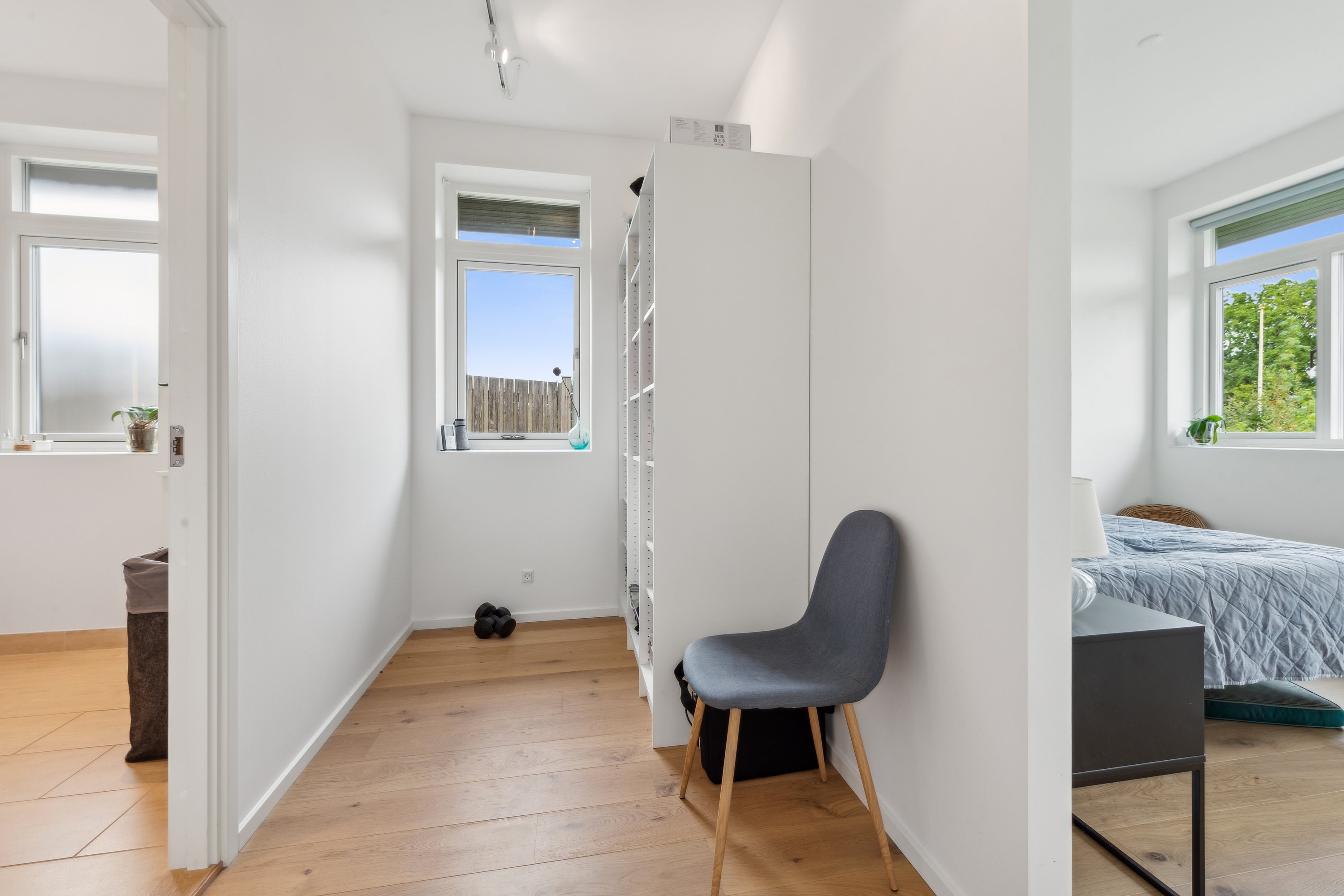 Fremhævet forældresoveværelse billede i fuldskærmstilstand. Billede af Carsten Hauchs Vej 11, 3140 Ålsgårde