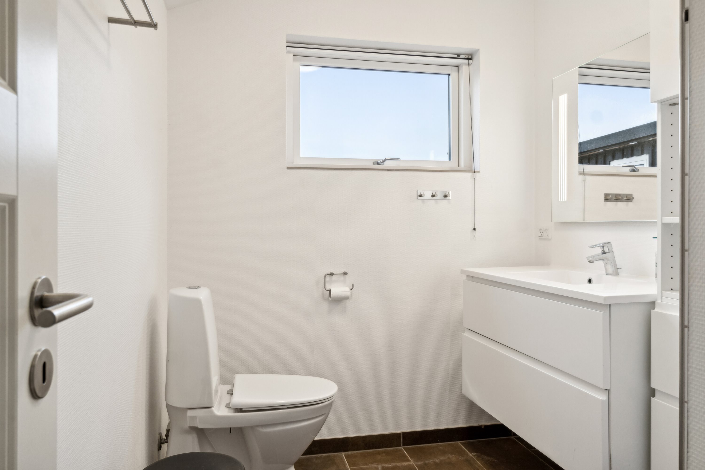 Fremhævet badeværelse billede i fuldskærmstilstand. Billede af Spættevej 37, St Kongsmark, 4200 Slagelse