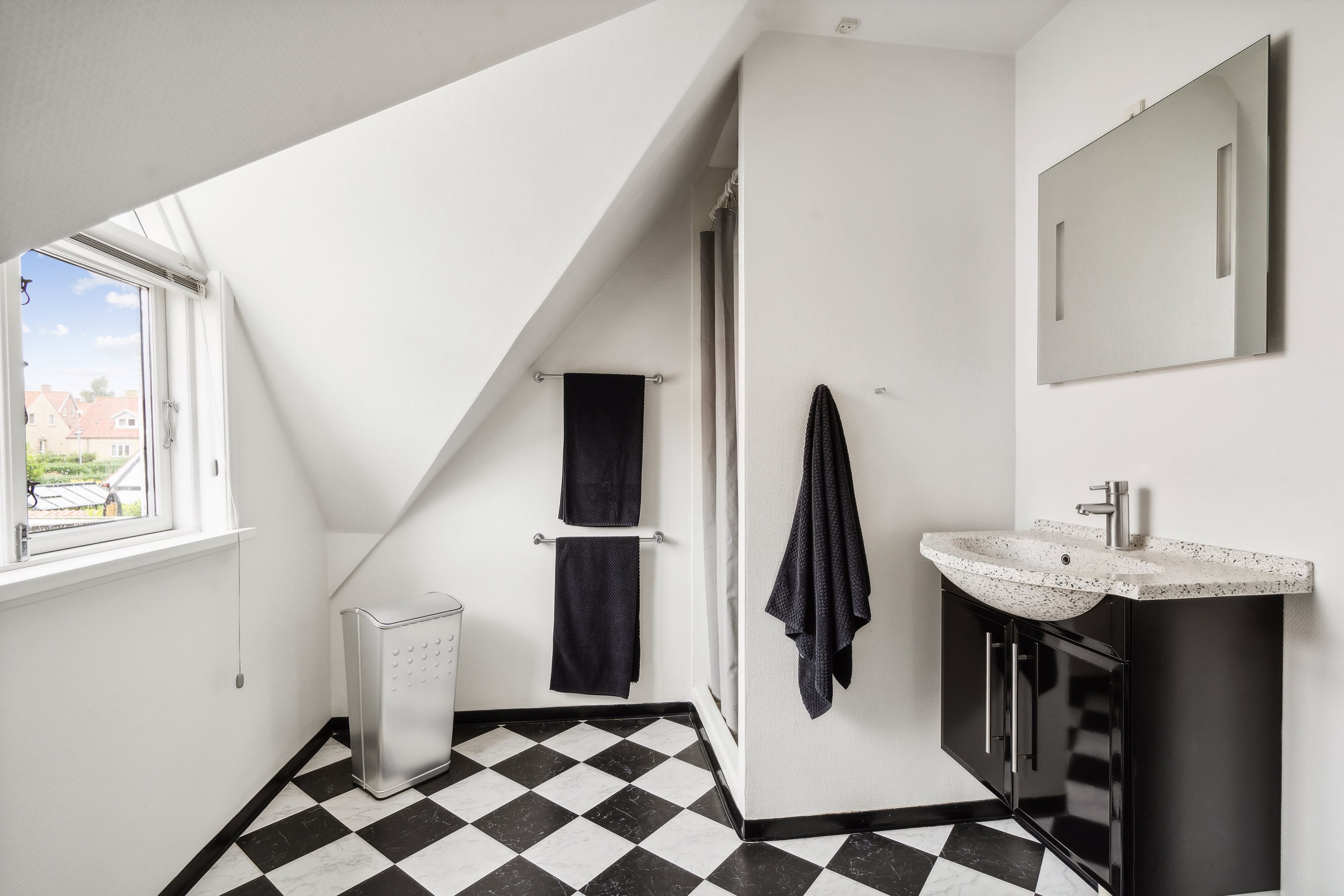 Fremhævet badeværelse billede i fuldskærmstilstand. Billede af Langegade 89, 5300 Kerteminde