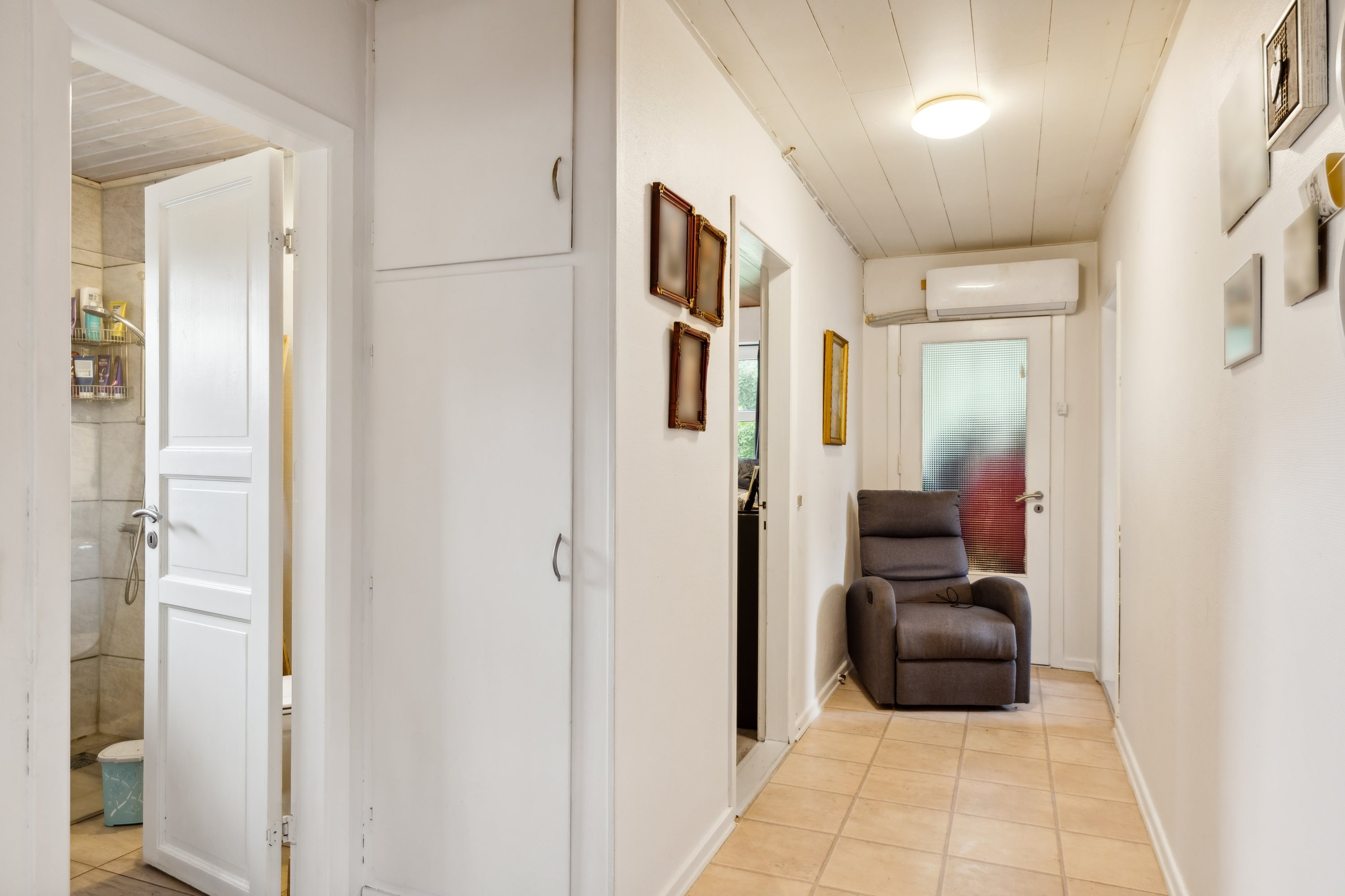 Fremhævet gang billede i fuldskærmstilstand. Billede af Hjørnet 10, Mjels, 6430 Nordborg