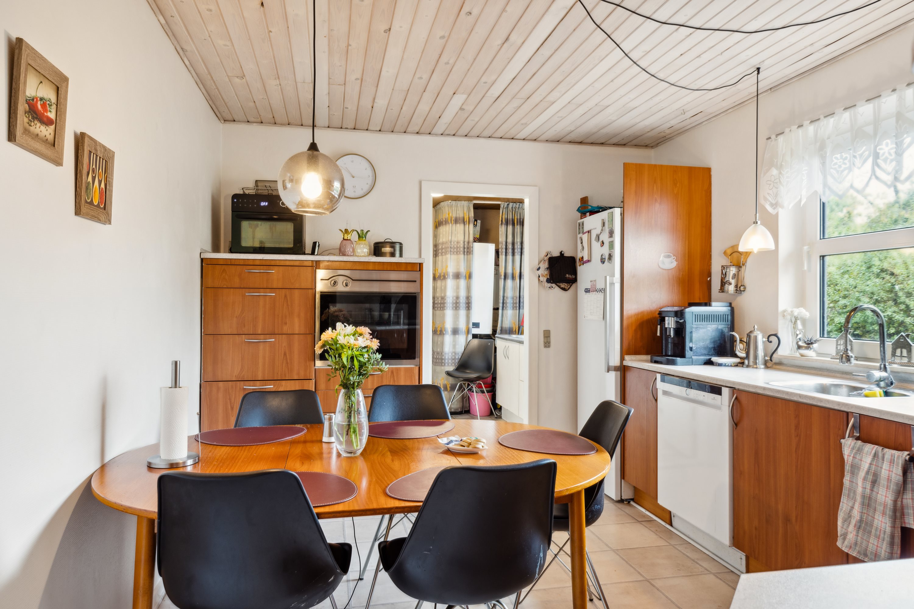 Fremhævet køkken billede i fuldskærmstilstand. Billede af Hjørnet 10, Mjels, 6430 Nordborg