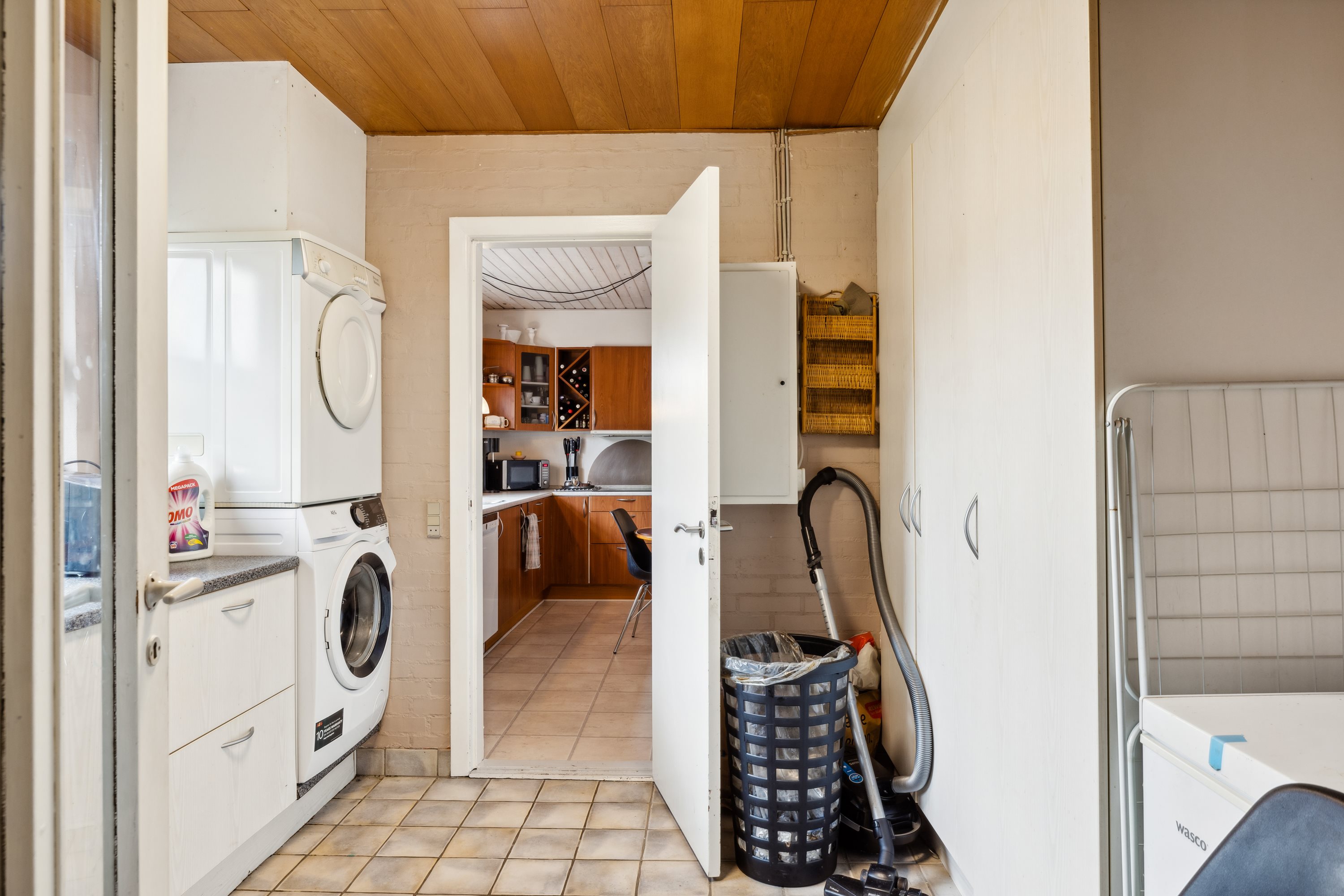 Fremhævet gang billede i fuldskærmstilstand. Billede af Hjørnet 10, Mjels, 6430 Nordborg