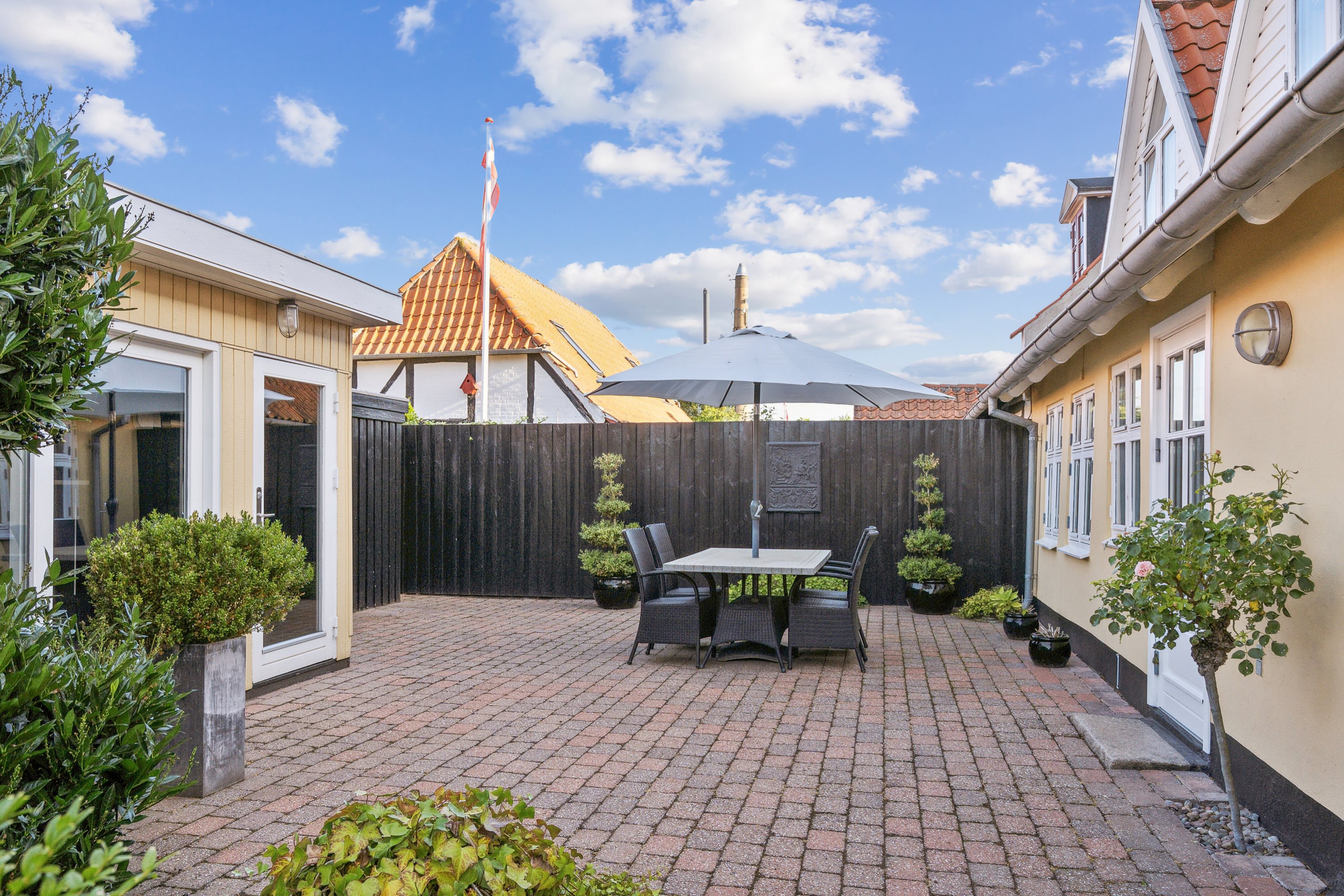 Fremhævet baghave billede i fuldskærmstilstand. Billede af Langegade 89, 5300 Kerteminde