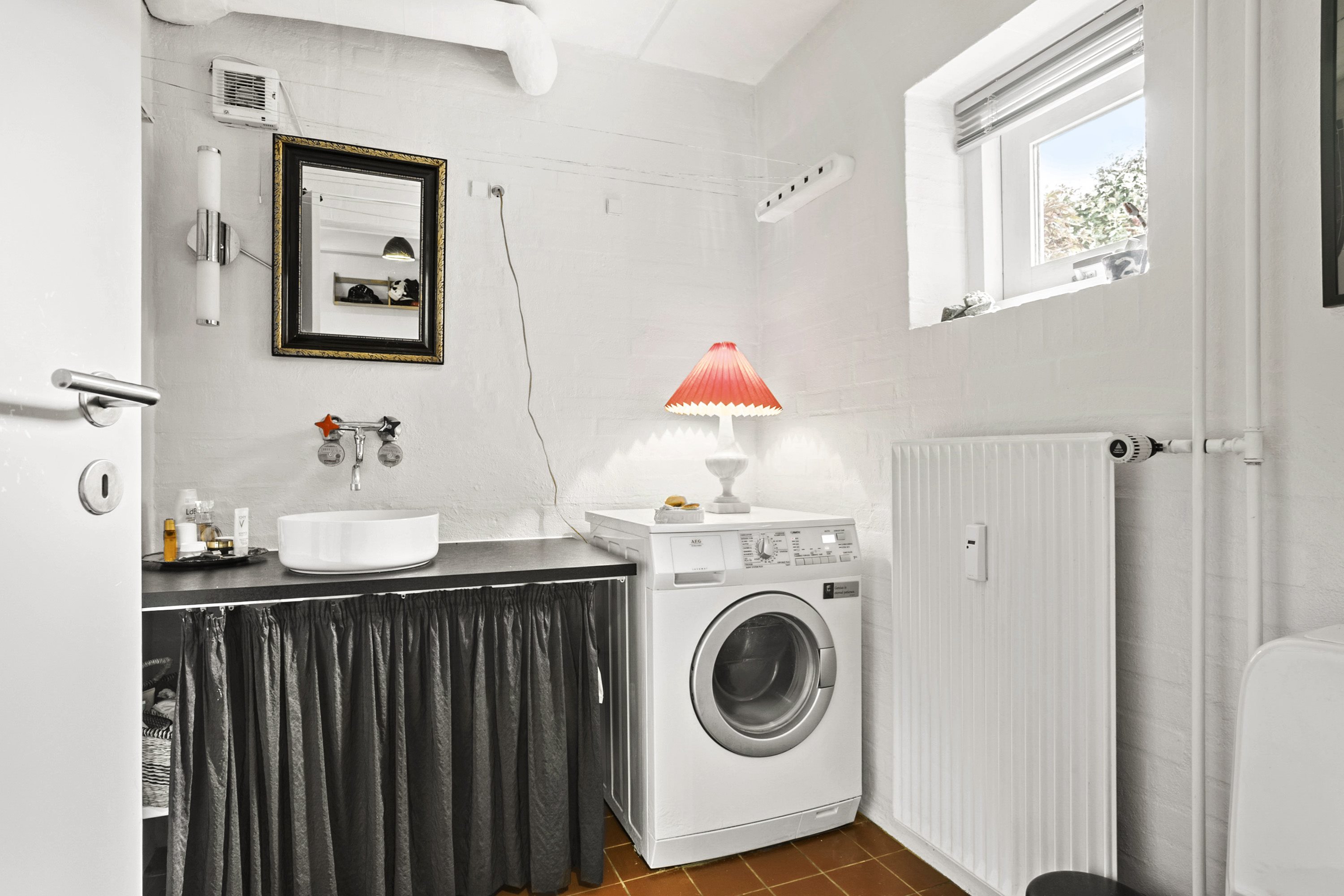 Fremhævet værelse billede i fuldskærmstilstand. Billede af Nederbyvænget 101A, 6100 Haderslev