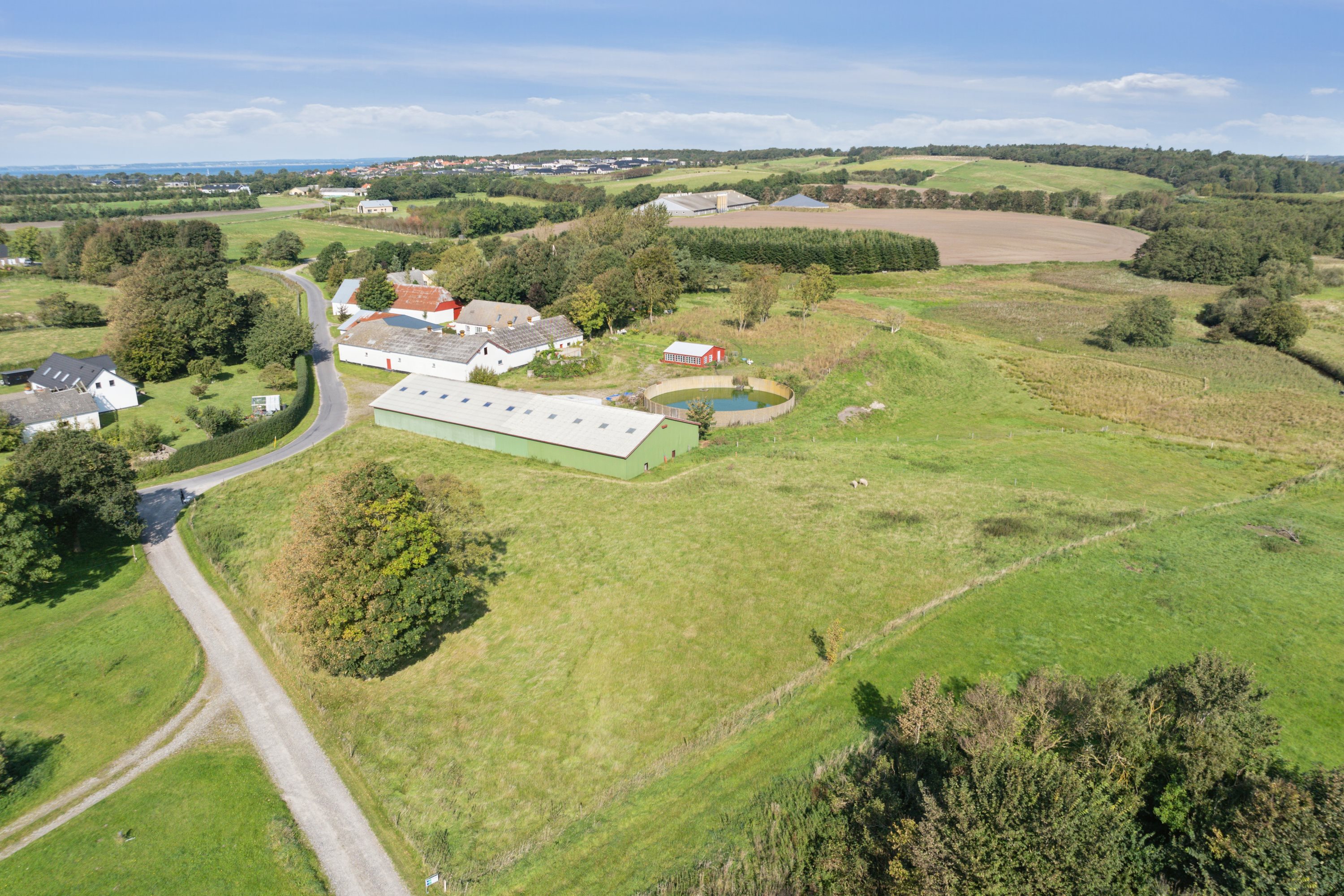 Fremhævet ejendom 1 billede i fuldskærmstilstand. Billede af Sandvej 1, Vokslev, 9240 Nibe