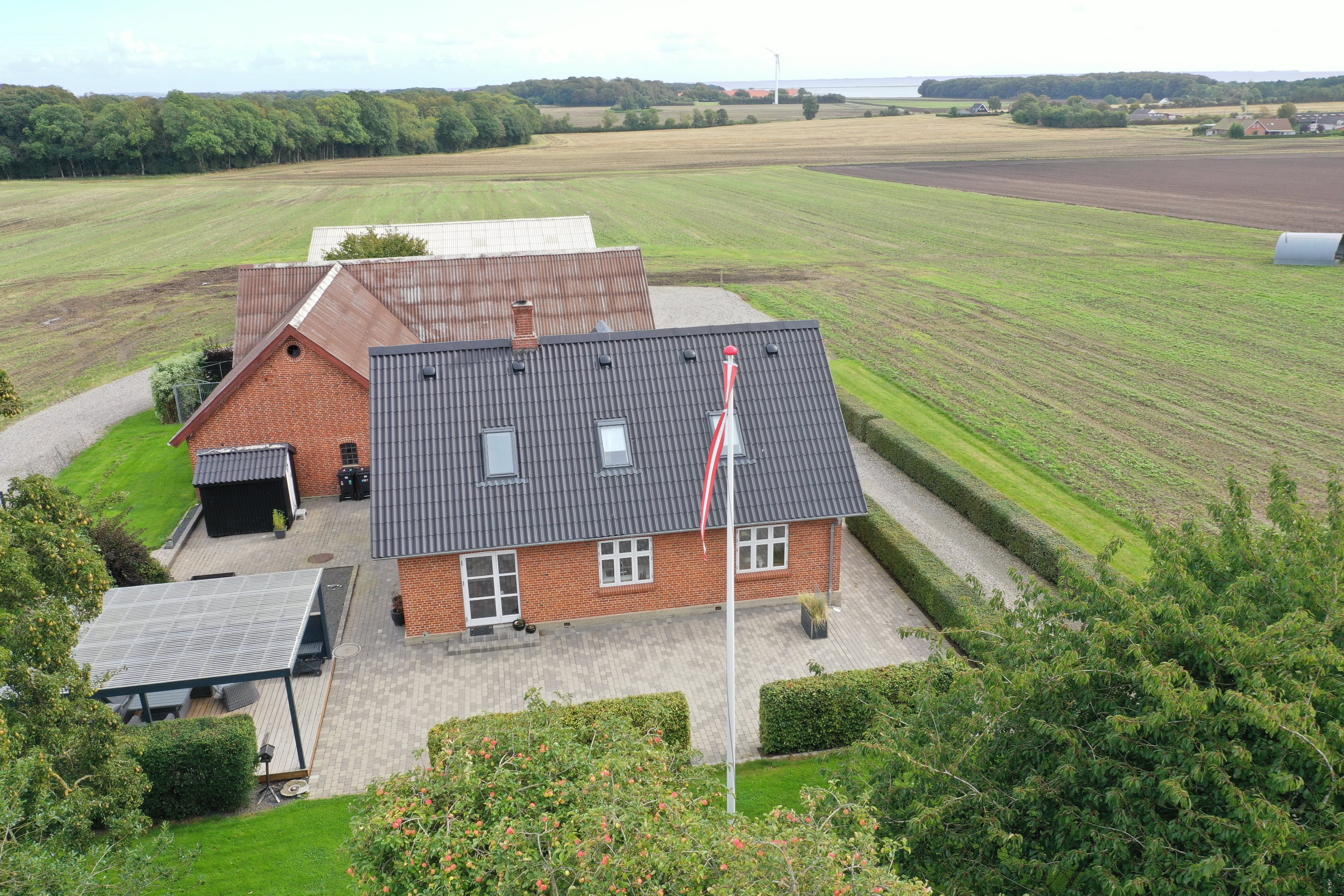 Fremhævet  billede i fuldskærmstilstand. Billede af Lemmestrupvej 17, Højby, 8300 Odder