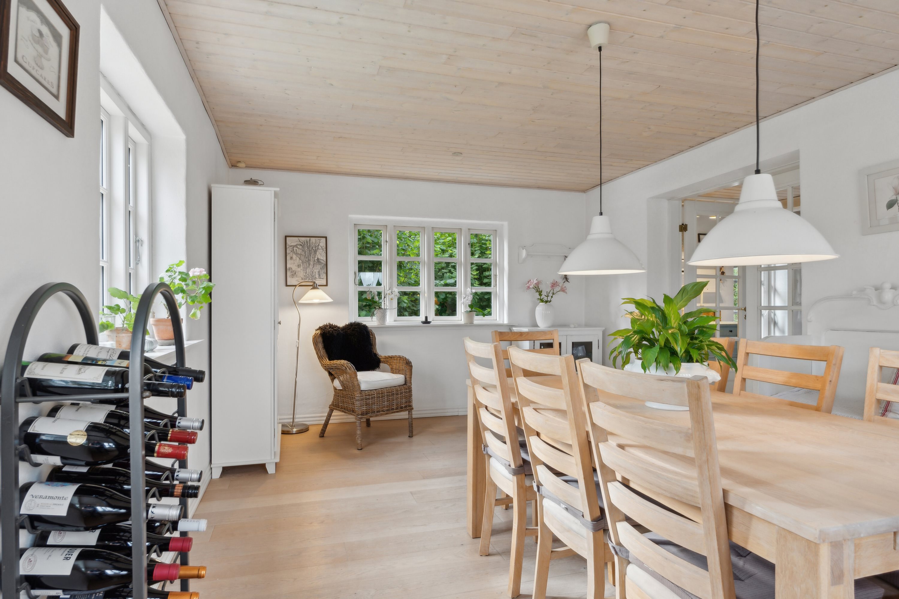 Fremhævet spisestue billede i fuldskærmstilstand. Billede af Elsborgvej 24, Sjørslev, 8620 Kjellerup