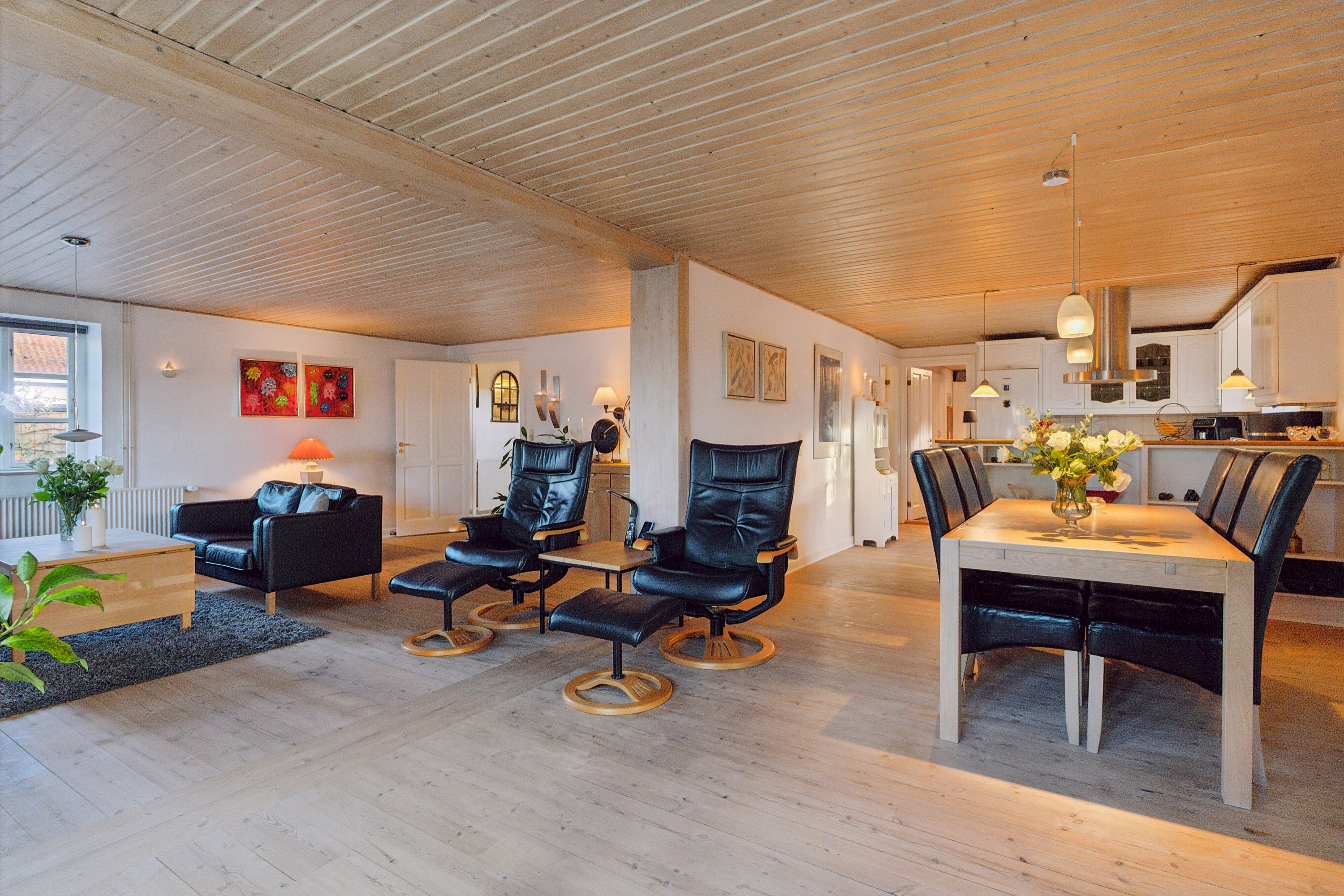 Fremhævet stue billede i fuldskærmstilstand. Billede af Bonderupvej 11, 4350 Ugerløse