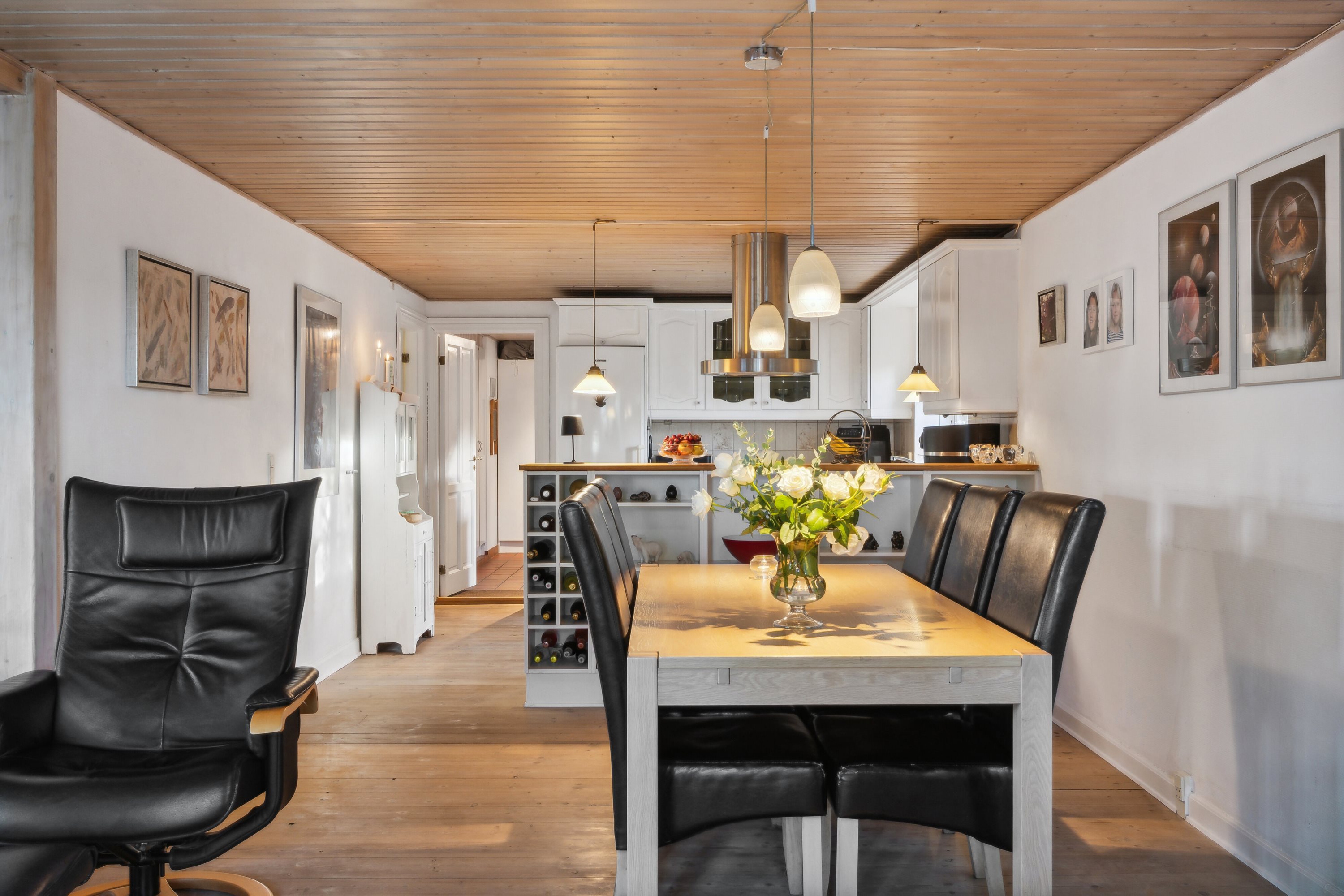 Fremhævet spisestue billede i fuldskærmstilstand. Billede af Bonderupvej 11, 4350 Ugerløse