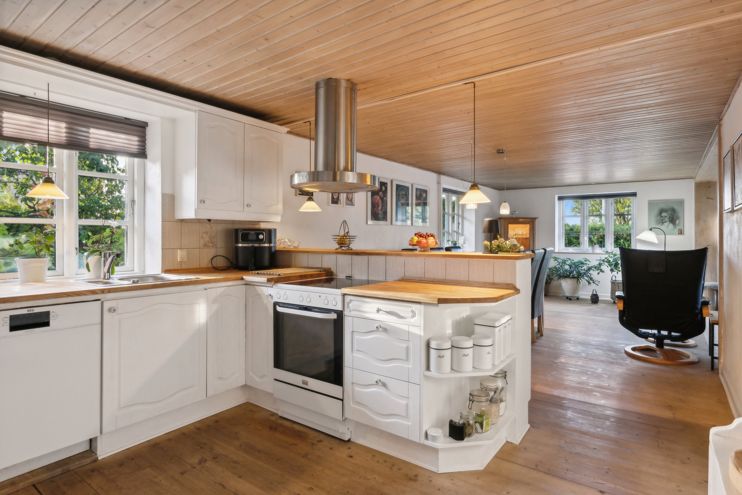 Fremhævet køkken billede i fuldskærmstilstand. Billede af Bonderupvej 11, 4350 Ugerløse