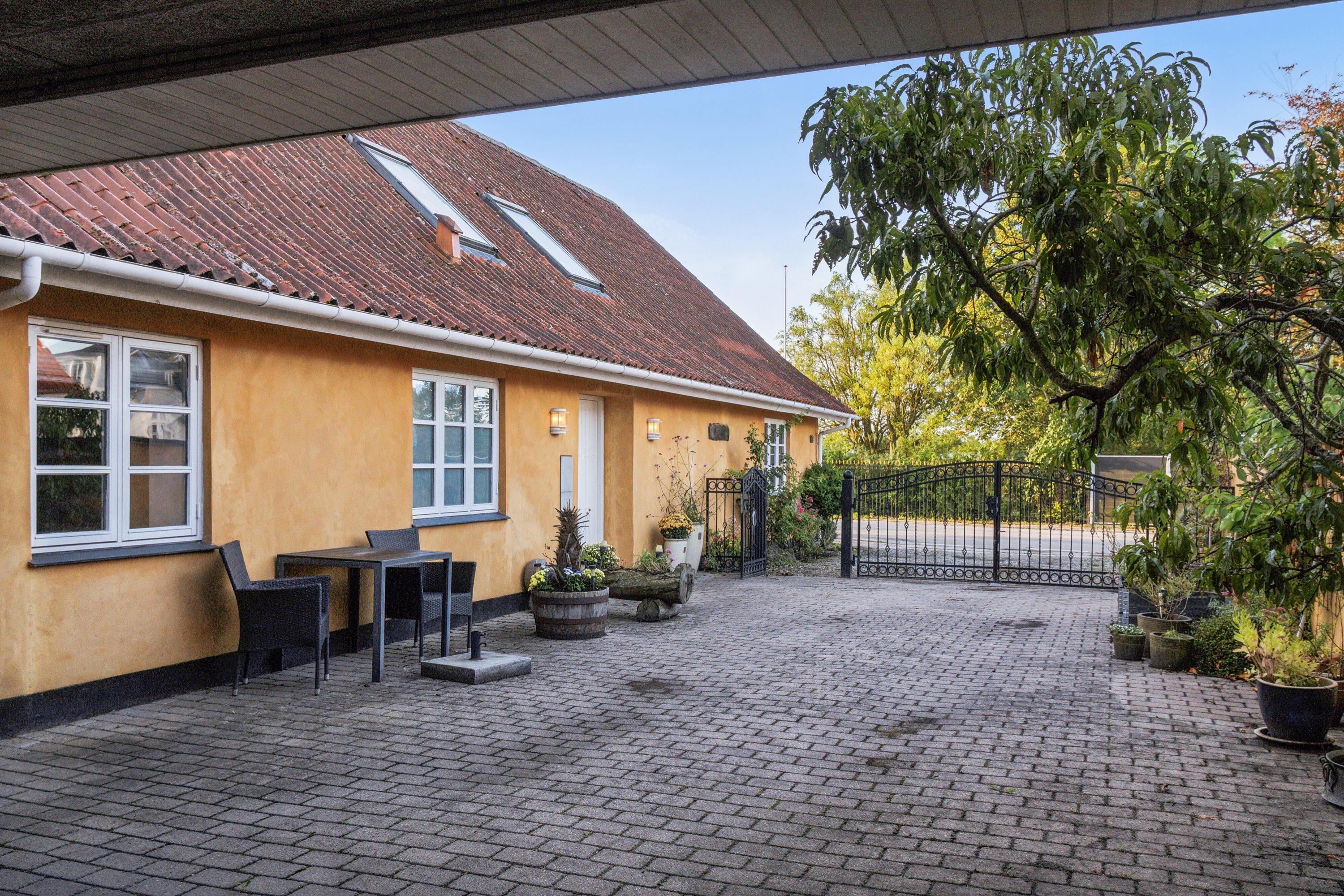 Fremhævet udendørs billede i fuldskærmstilstand. Billede af Bonderupvej 11, 4350 Ugerløse