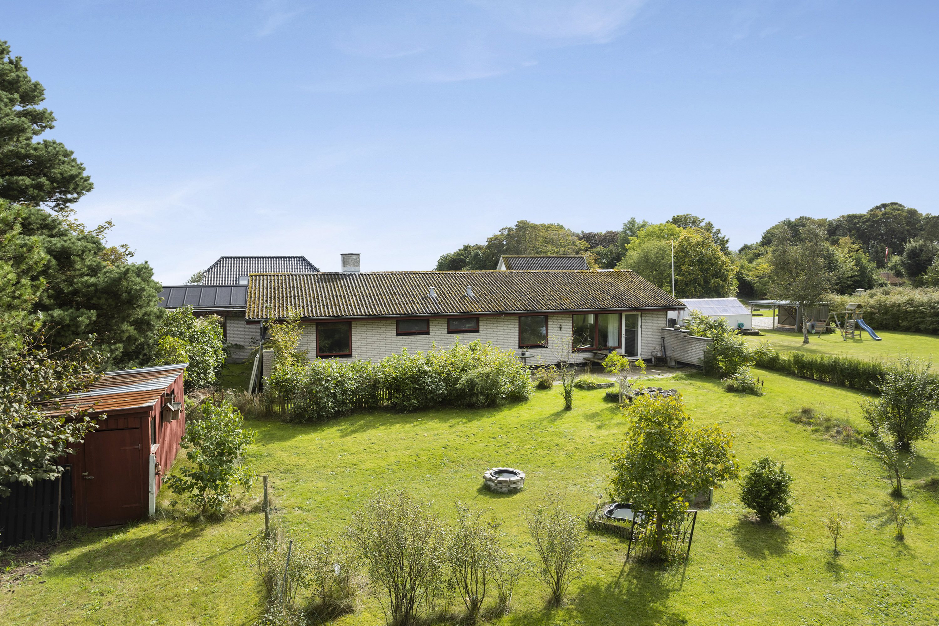 Miniaturebillede 1: set fra haven. Billede af Klydevej 8A, Voerså, 9300 Sæby