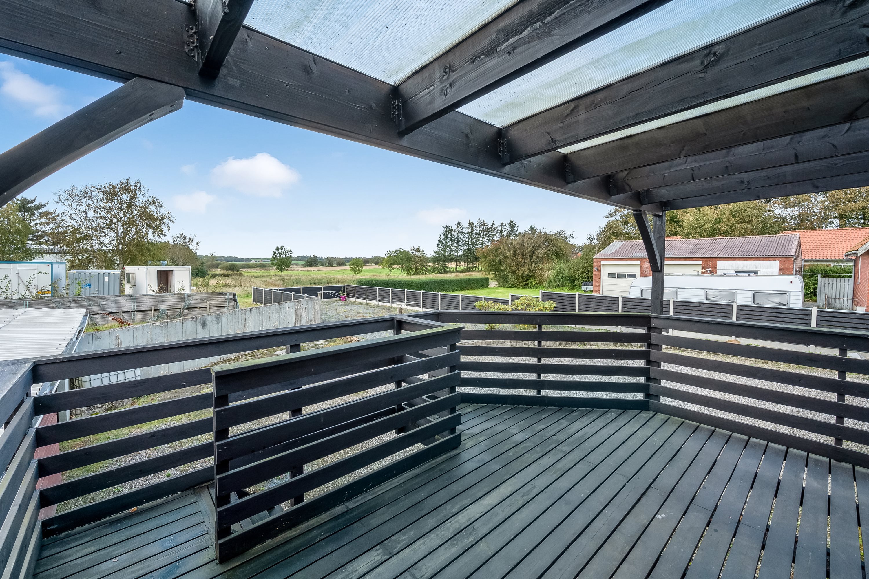 Fremhævet terrasse billede i fuldskærmstilstand. Billede af Finderupvej 18, Herborg, 6920 Videbæk