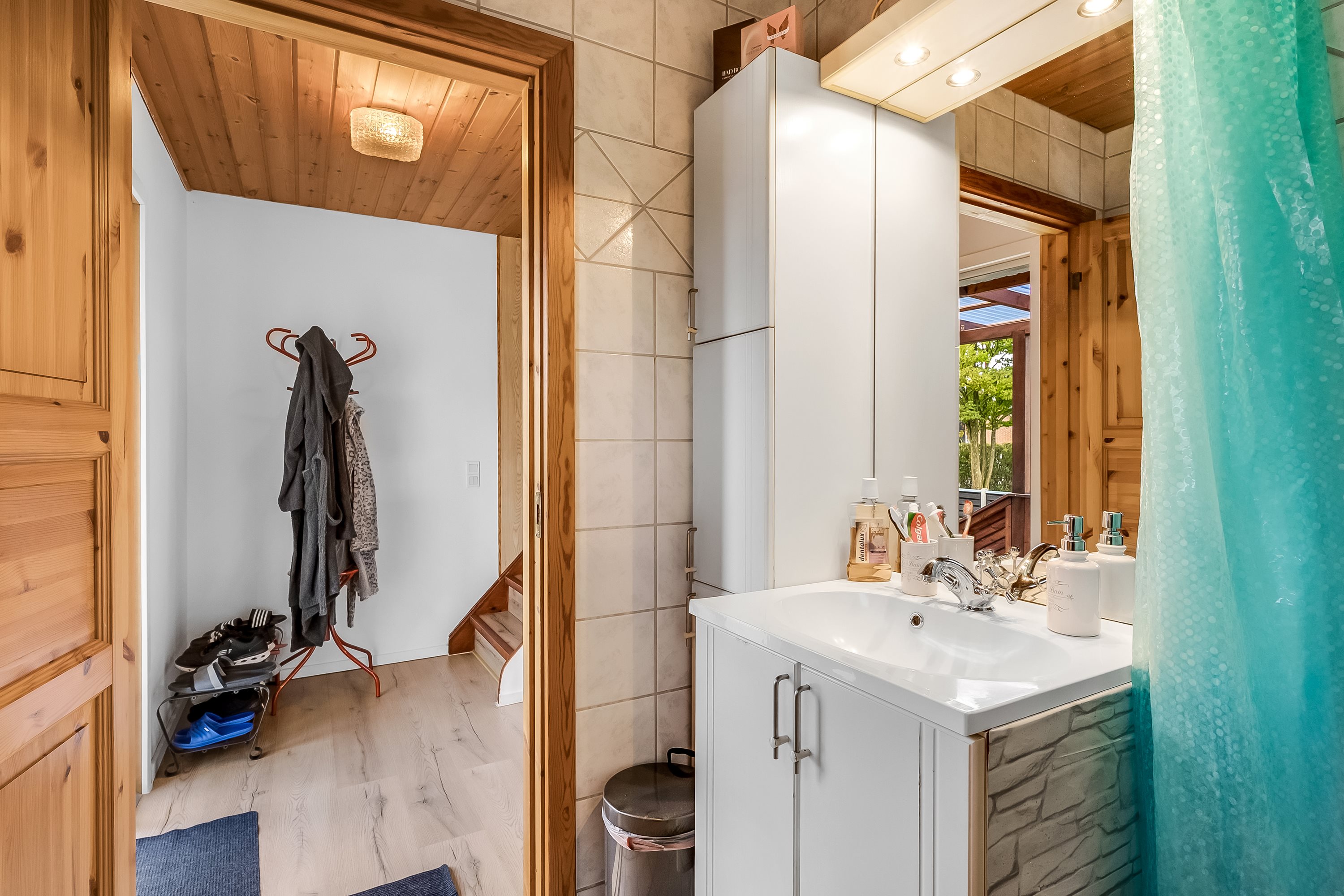 Fremhævet badeværelse billede i fuldskærmstilstand. Billede af Finderupvej 18, Herborg, 6920 Videbæk