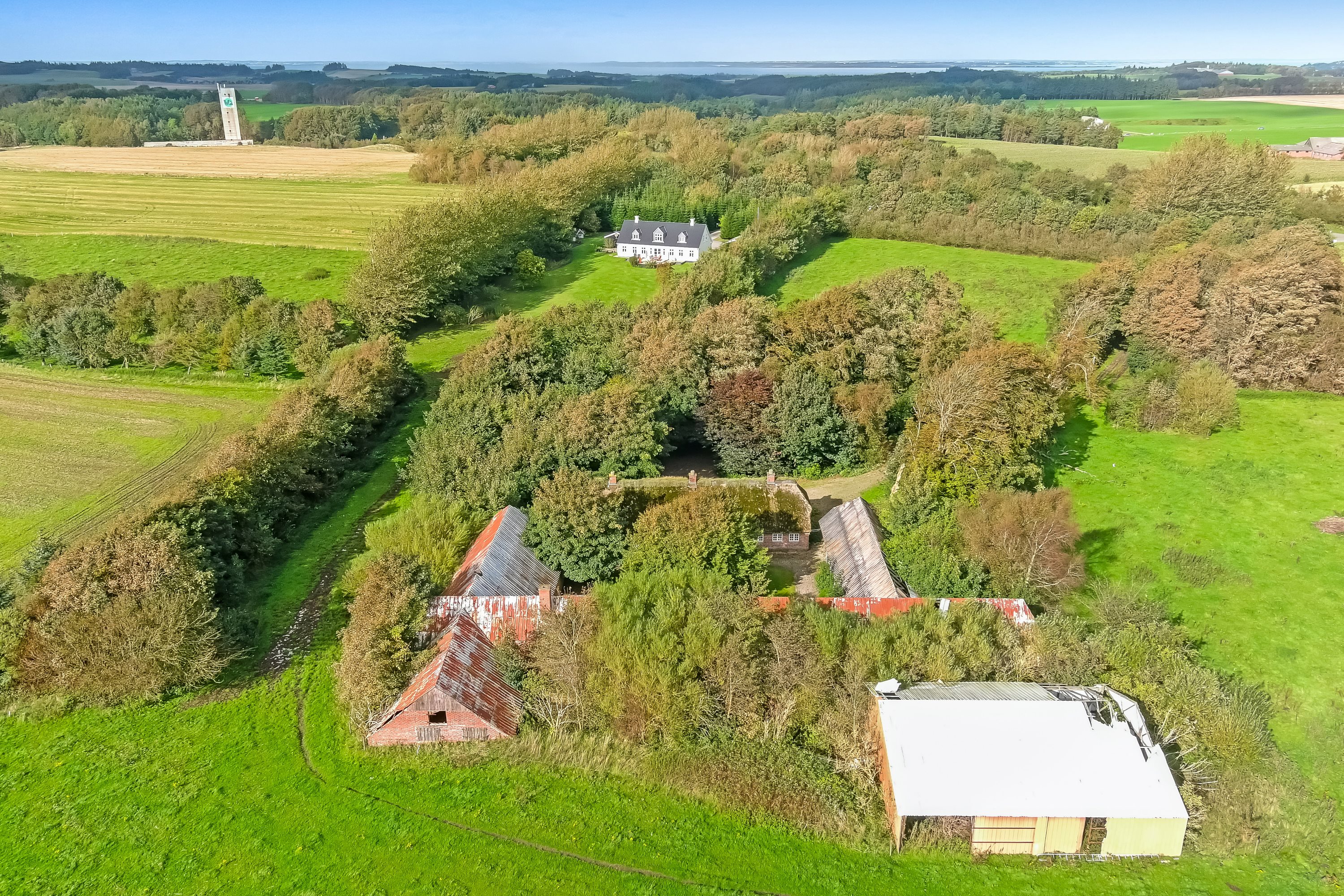 Fremhævet andet billede i fuldskærmstilstand. Billede af Klosterhedevej 10, Gudum, 7620 Lemvig