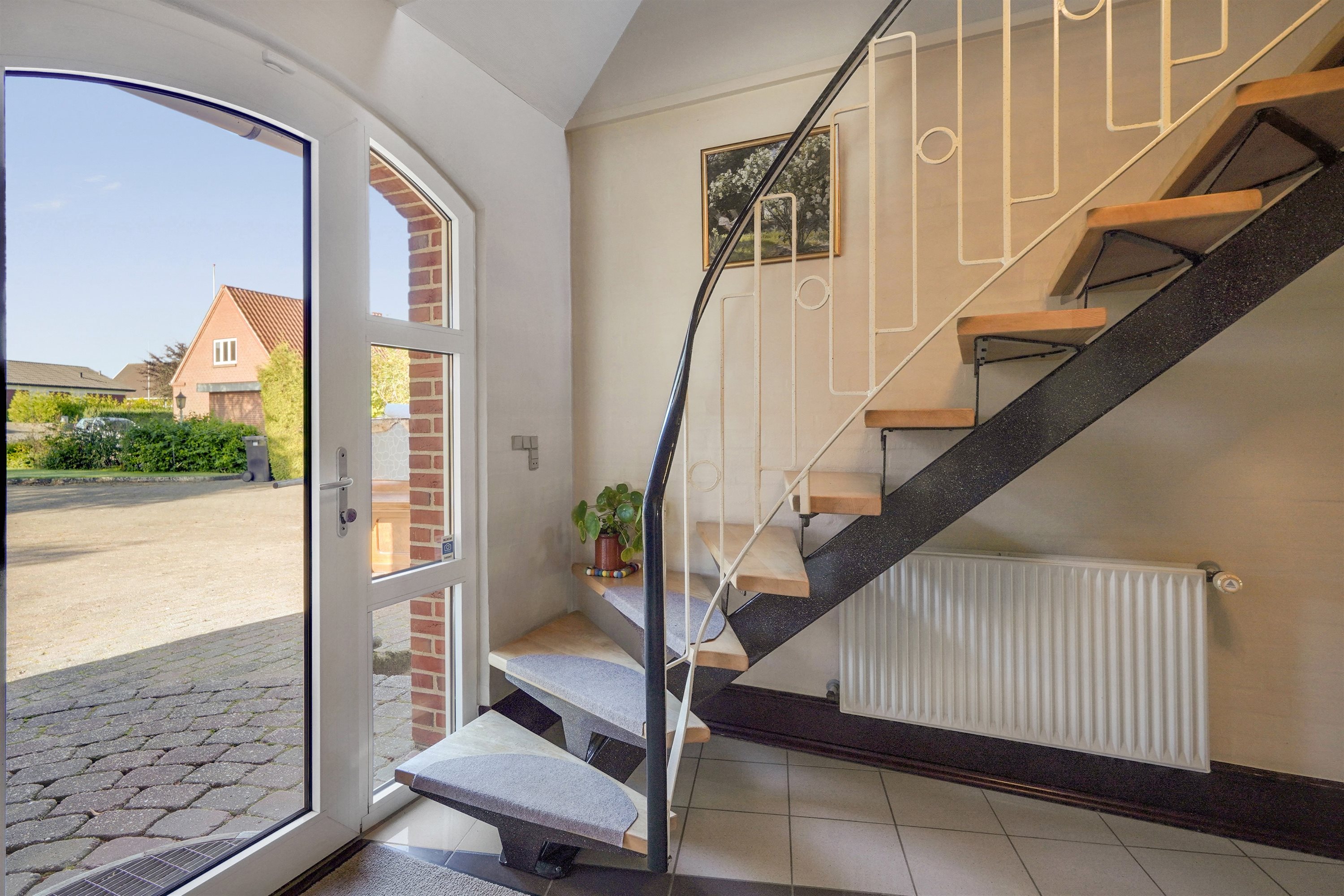 Fremhævet entré billede i fuldskærmstilstand. Billede af Teglgårdvej 2, Orten, 6800 Varde