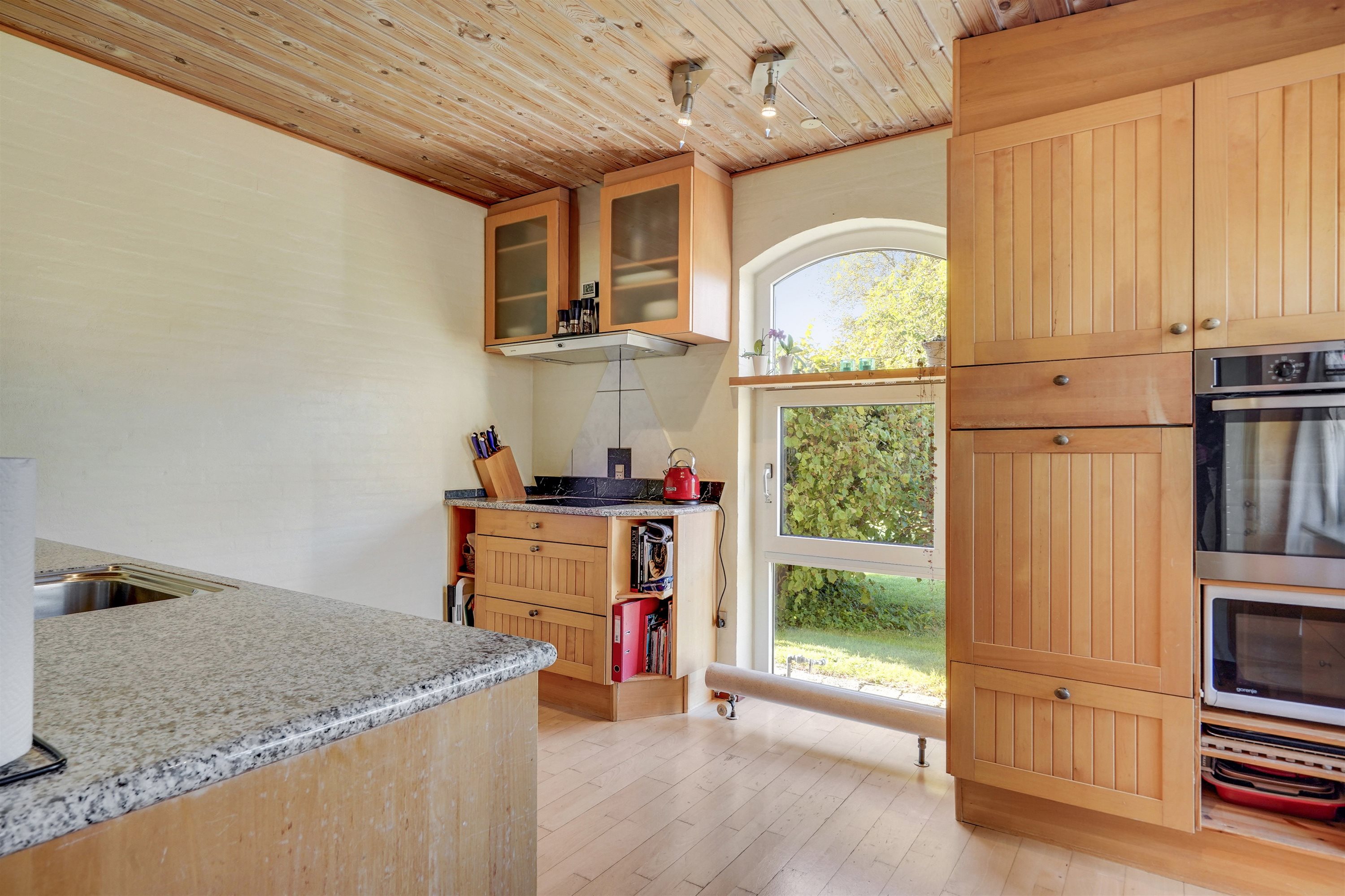 Fremhævet køkken billede i fuldskærmstilstand. Billede af Teglgårdvej 2, Orten, 6800 Varde