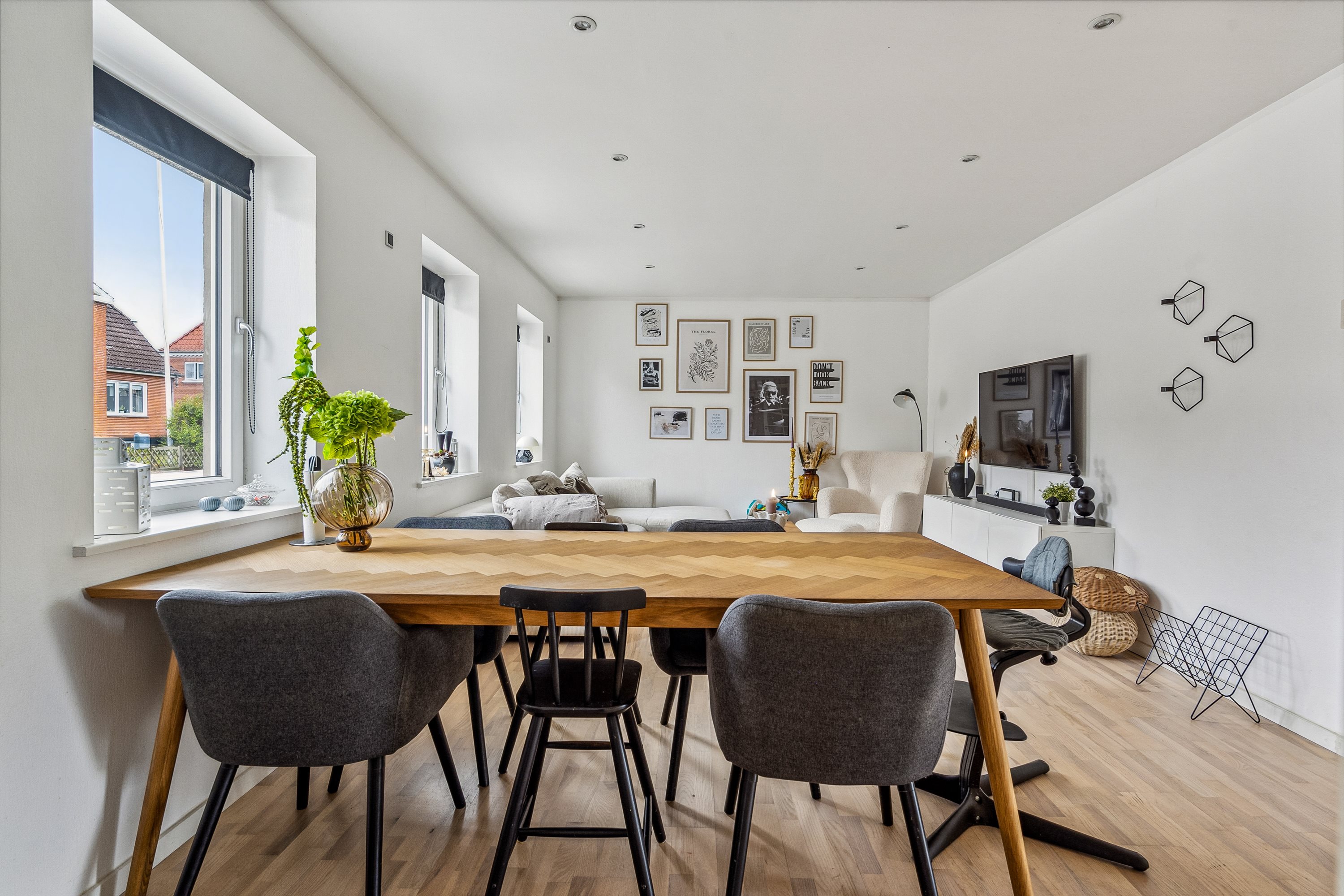 Fremhævet stue billede i fuldskærmstilstand. Billede af Bredgade 31, 9610 Nørager