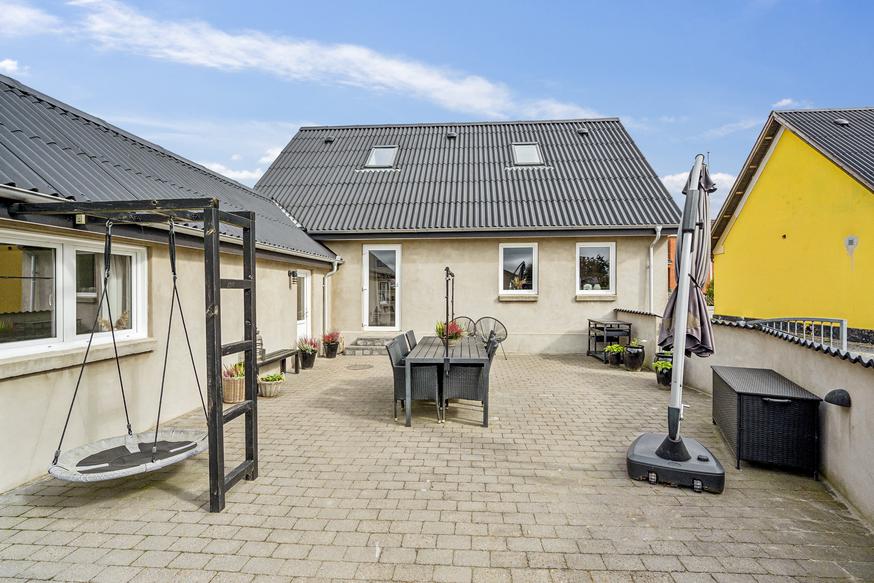 Fremhævet terrasse billede i fuldskærmstilstand. Billede af Bredgade 31, 9610 Nørager