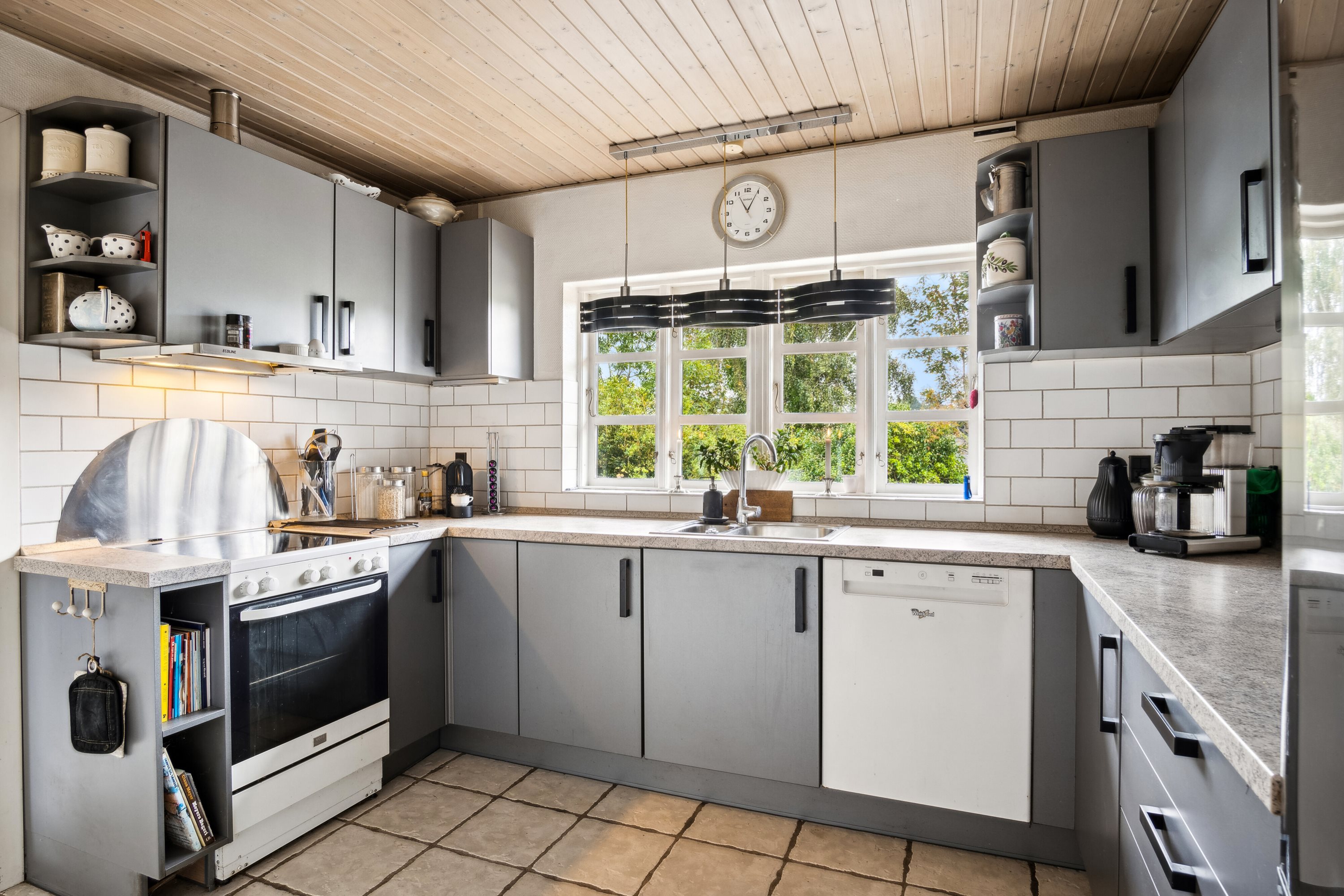 Fremhævet køkken billede i fuldskærmstilstand. Billede af Svinøvej 22, 4750 Lundby