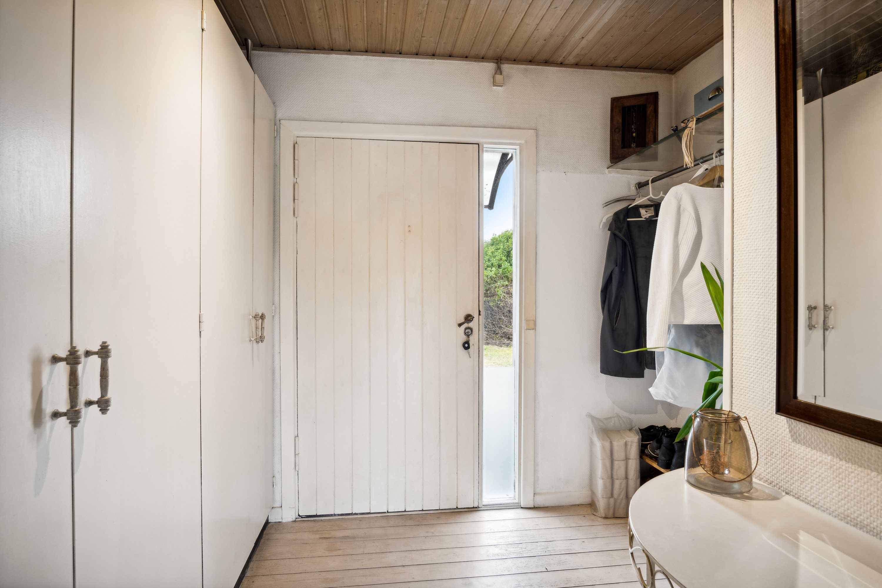 Fremhævet entre billede i fuldskærmstilstand. Billede af Svinøvej 22, 4750 Lundby