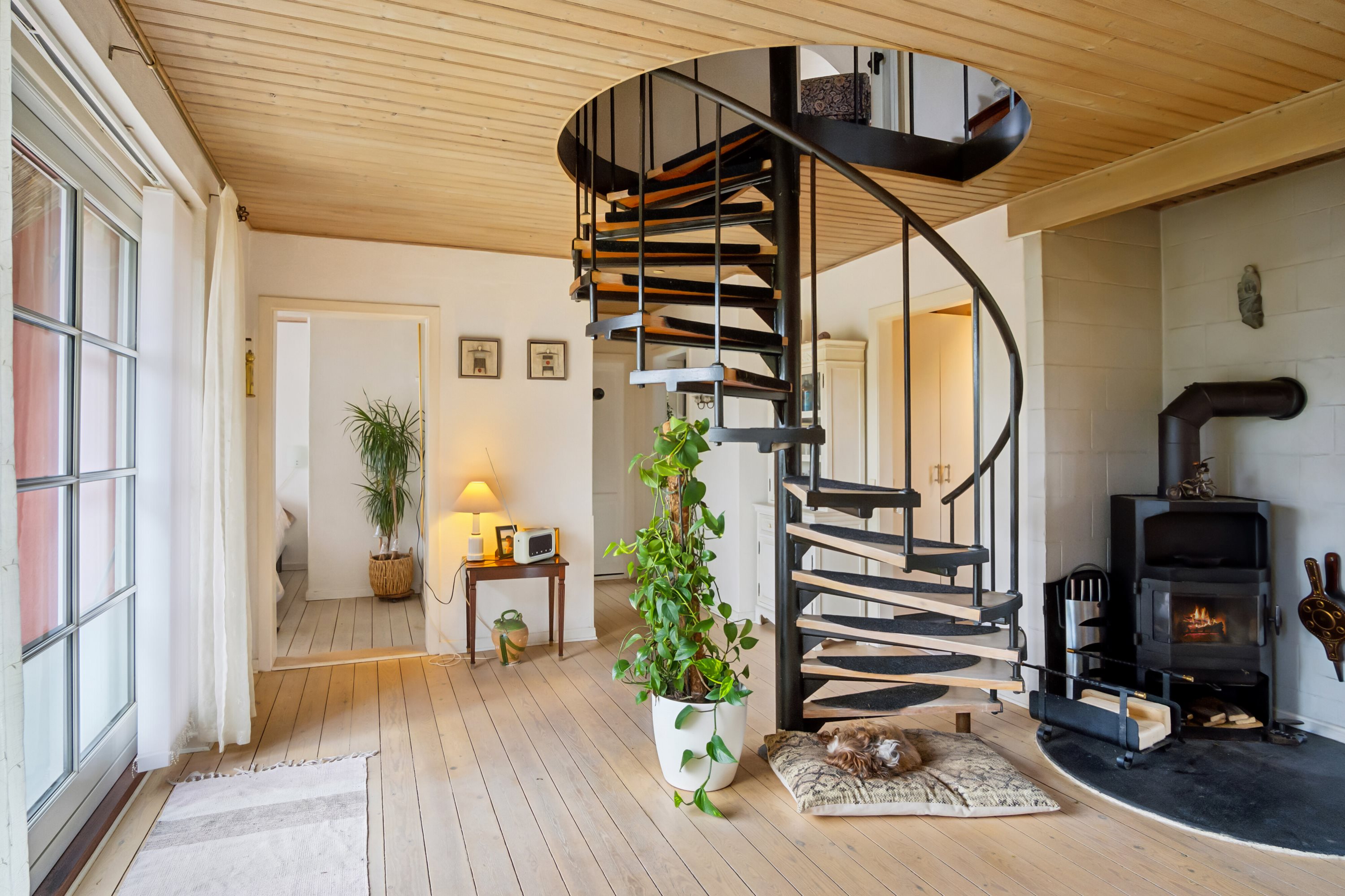 Fremhævet stue billede i fuldskærmstilstand. Billede af Svinøvej 22, 4750 Lundby