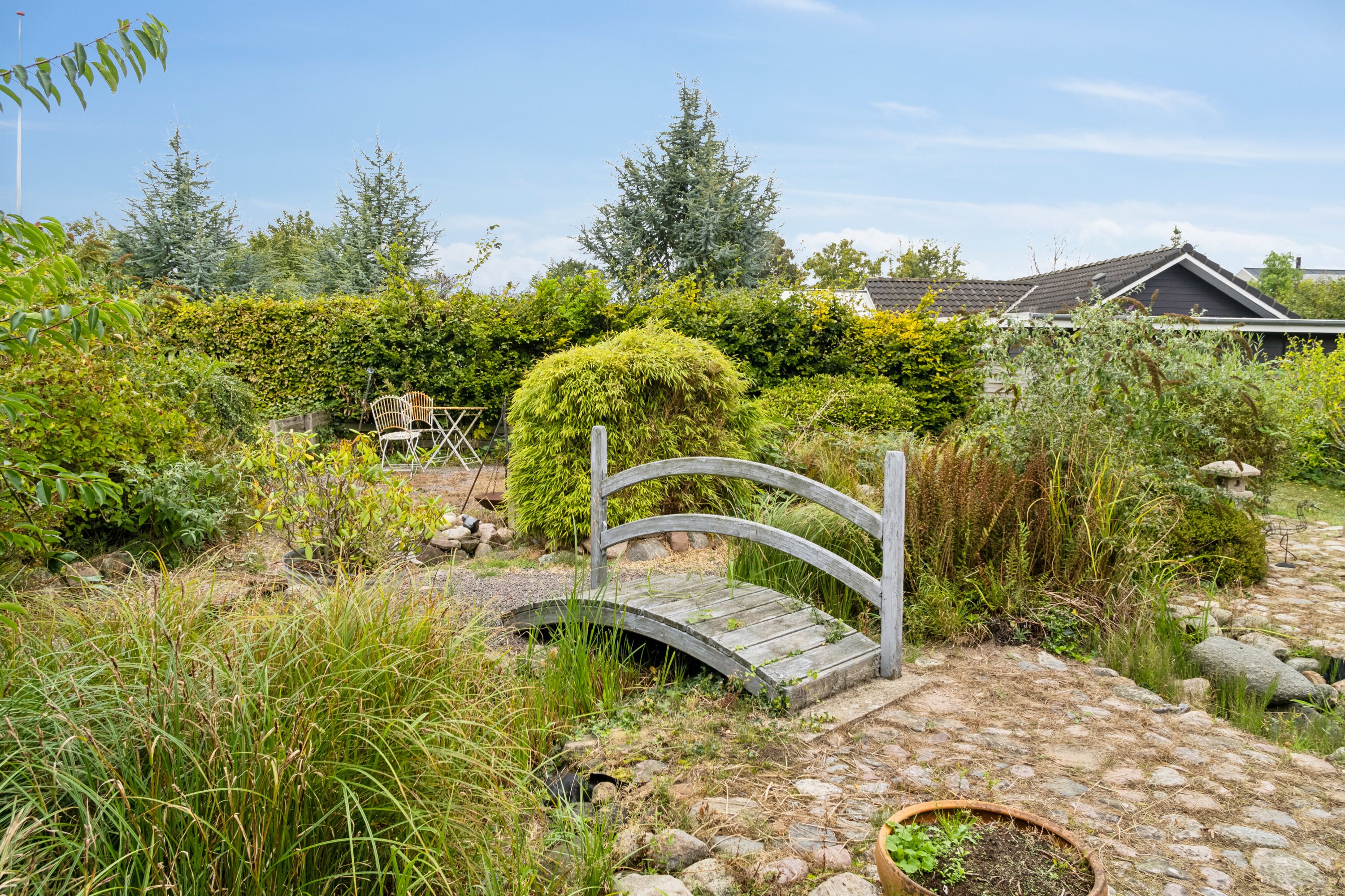 Fremhævet udendørs billede i fuldskærmstilstand. Billede af Svinøvej 22, 4750 Lundby