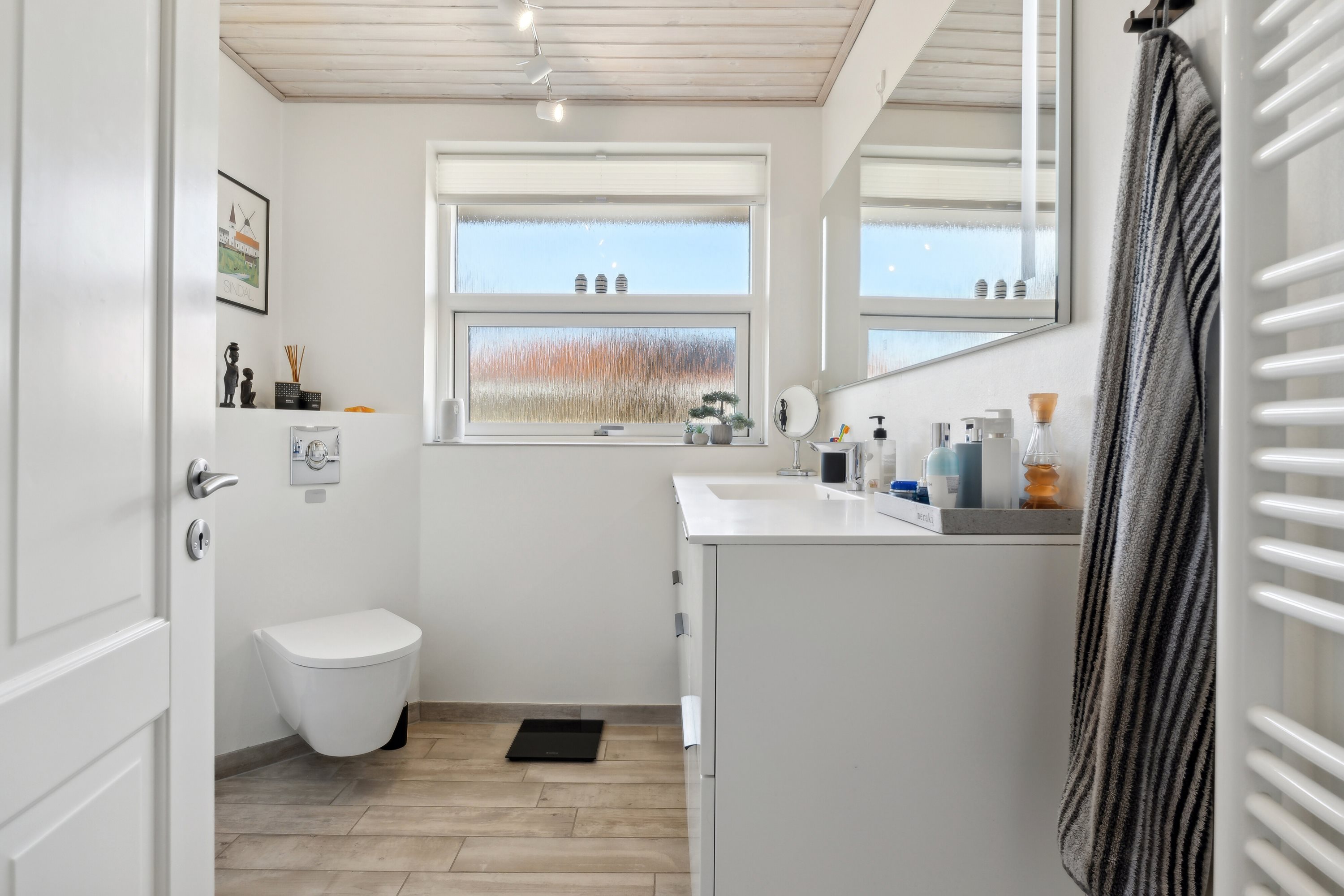 Fremhævet badeværelse billede i fuldskærmstilstand. Billede af Nygade 5, 9870 Sindal