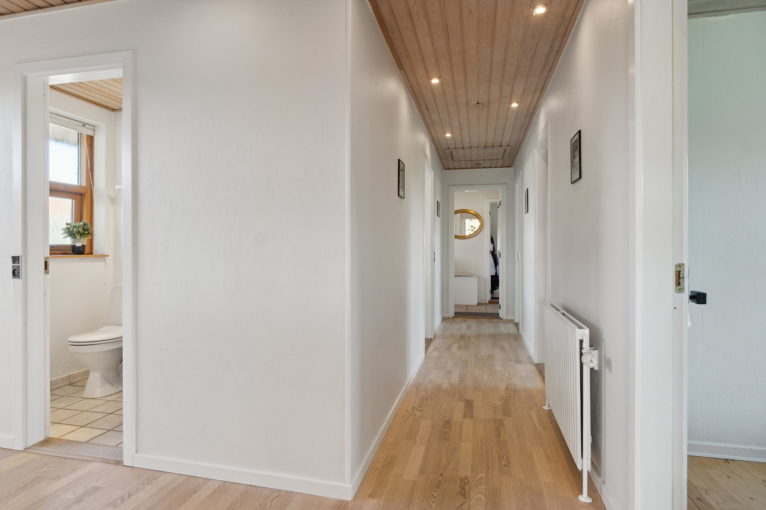 Fremhævet gang billede i fuldskærmstilstand. Billede af Nygade 5, 9870 Sindal